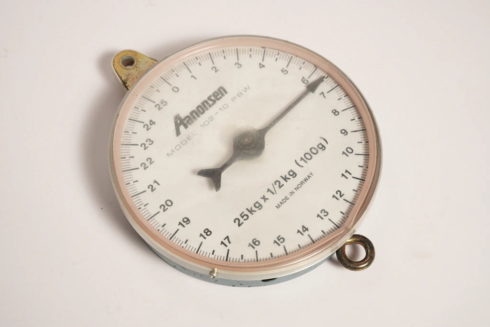 Aanonsen Model 102-10 PBW UNICEF Hanging Scale — photograph 3