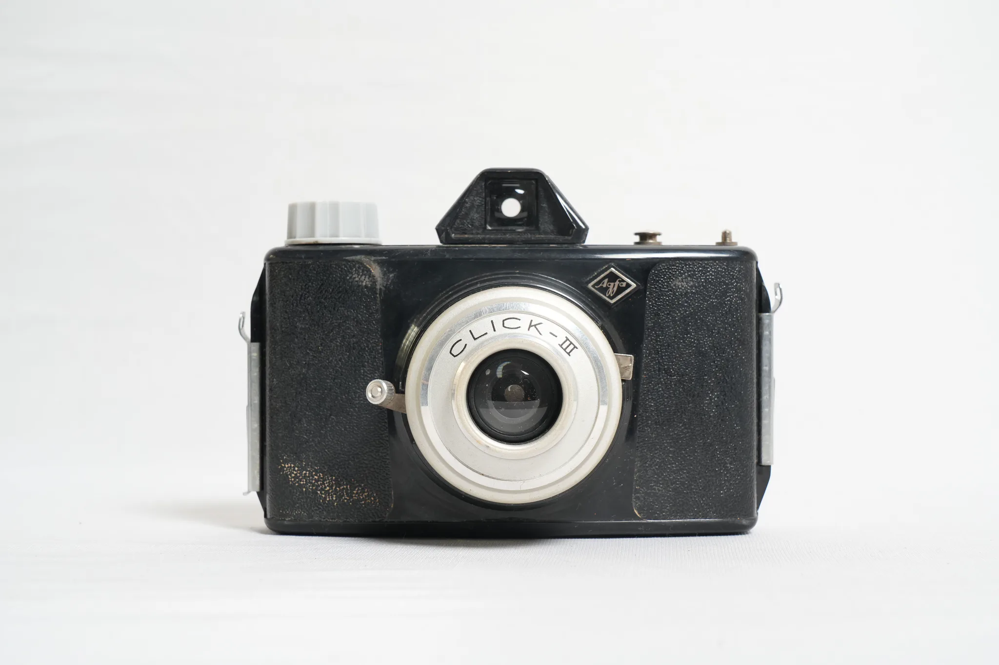 Agfa Click-III Vintage Viewfinder Camera — Agfa AG: a tangible chapter of the analog era.