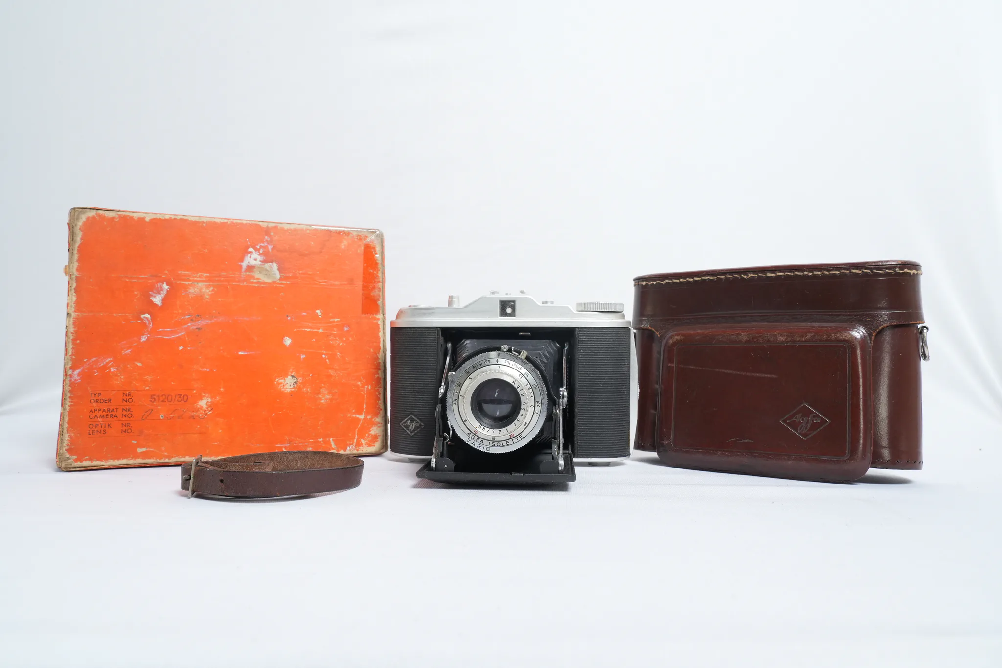 Agfa Isolette 1 Vintage Folding Camera — photograph