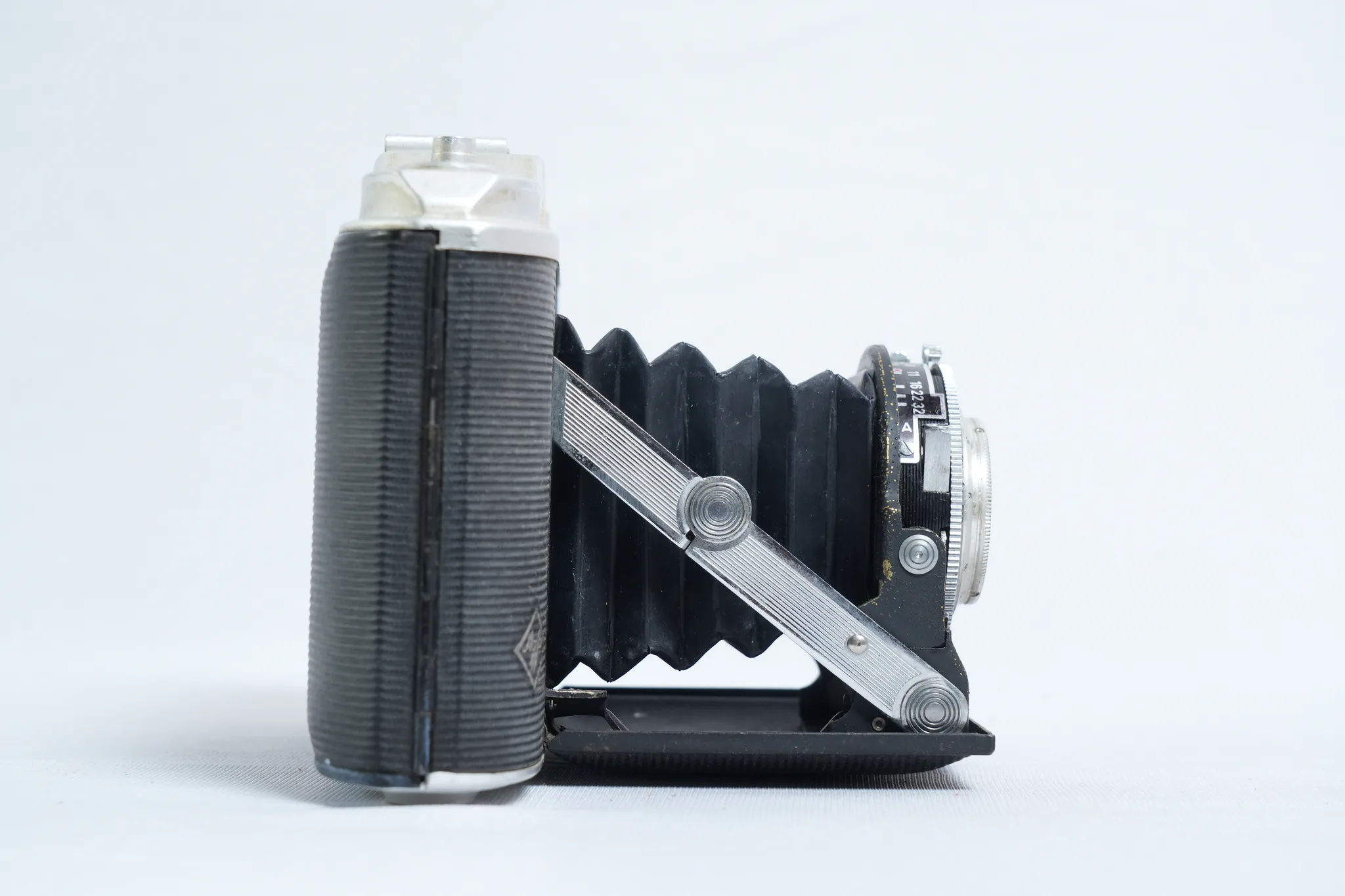 Agfa Isolette 1 Vintage Folding Camera — photograph