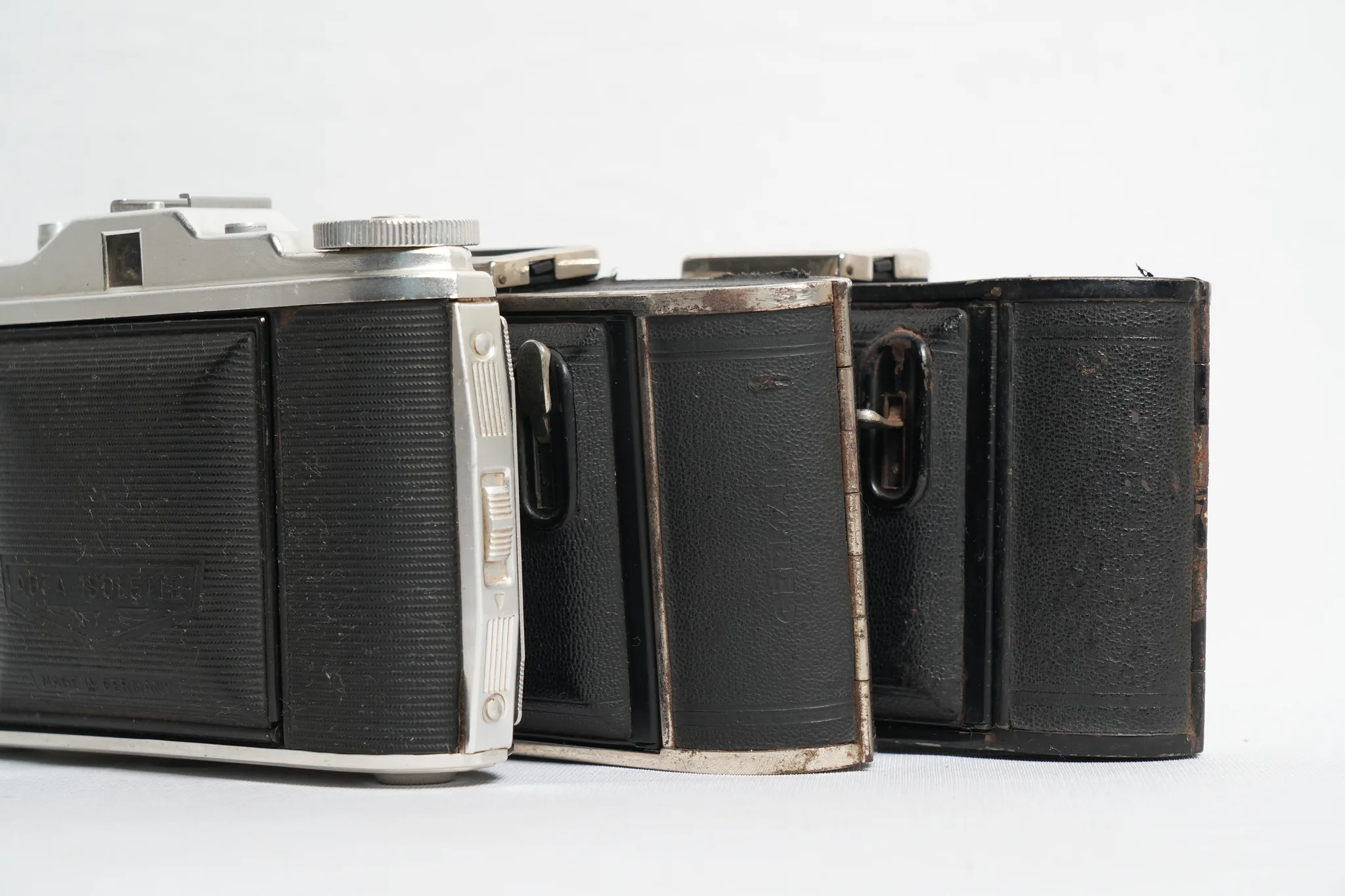 Agfa Isolette I Vintage Folding Camera — photograph