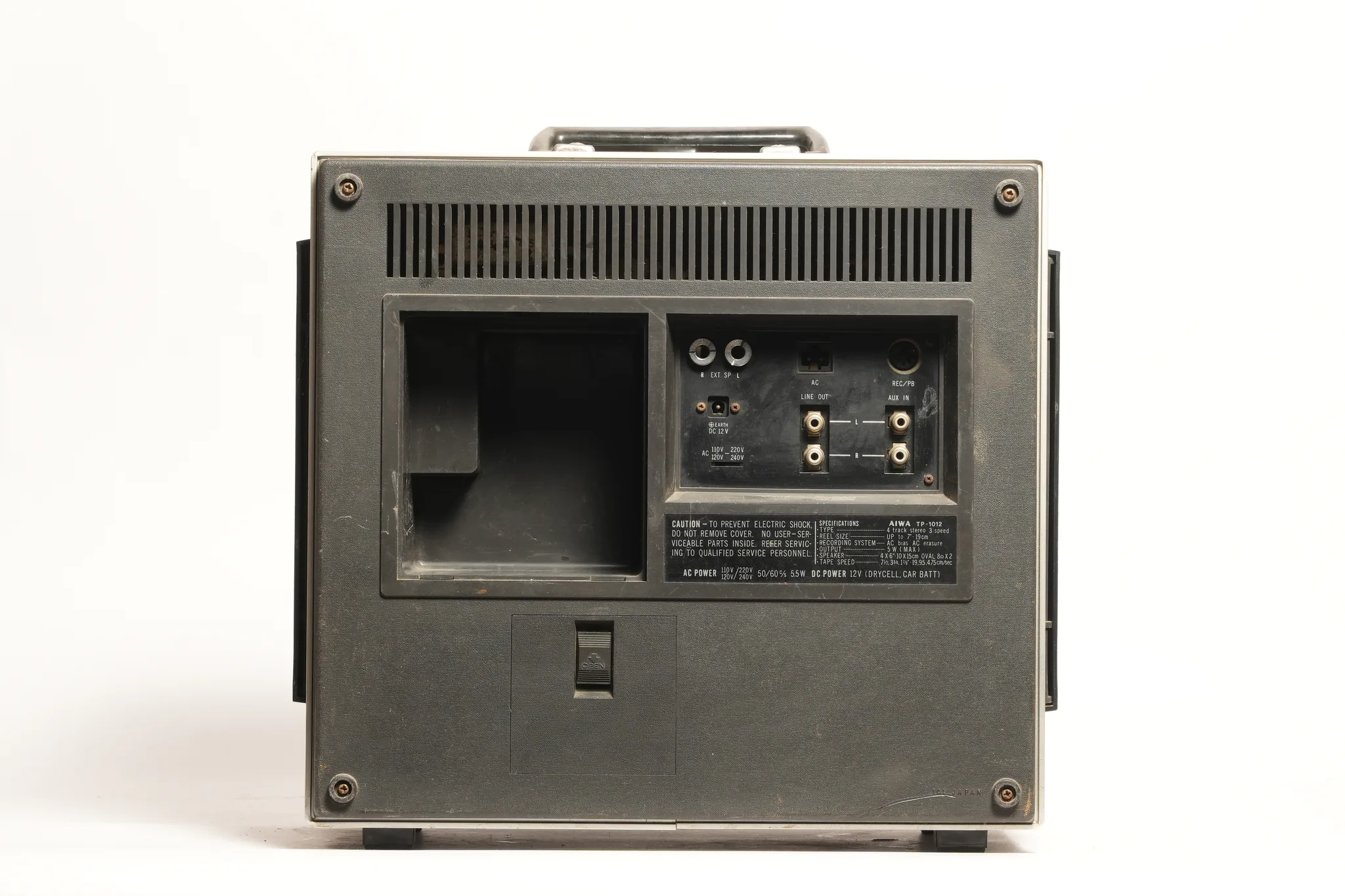 Aiwa TP-1012 Portable Reel-to-Reel Tape Recorder — photograph 1