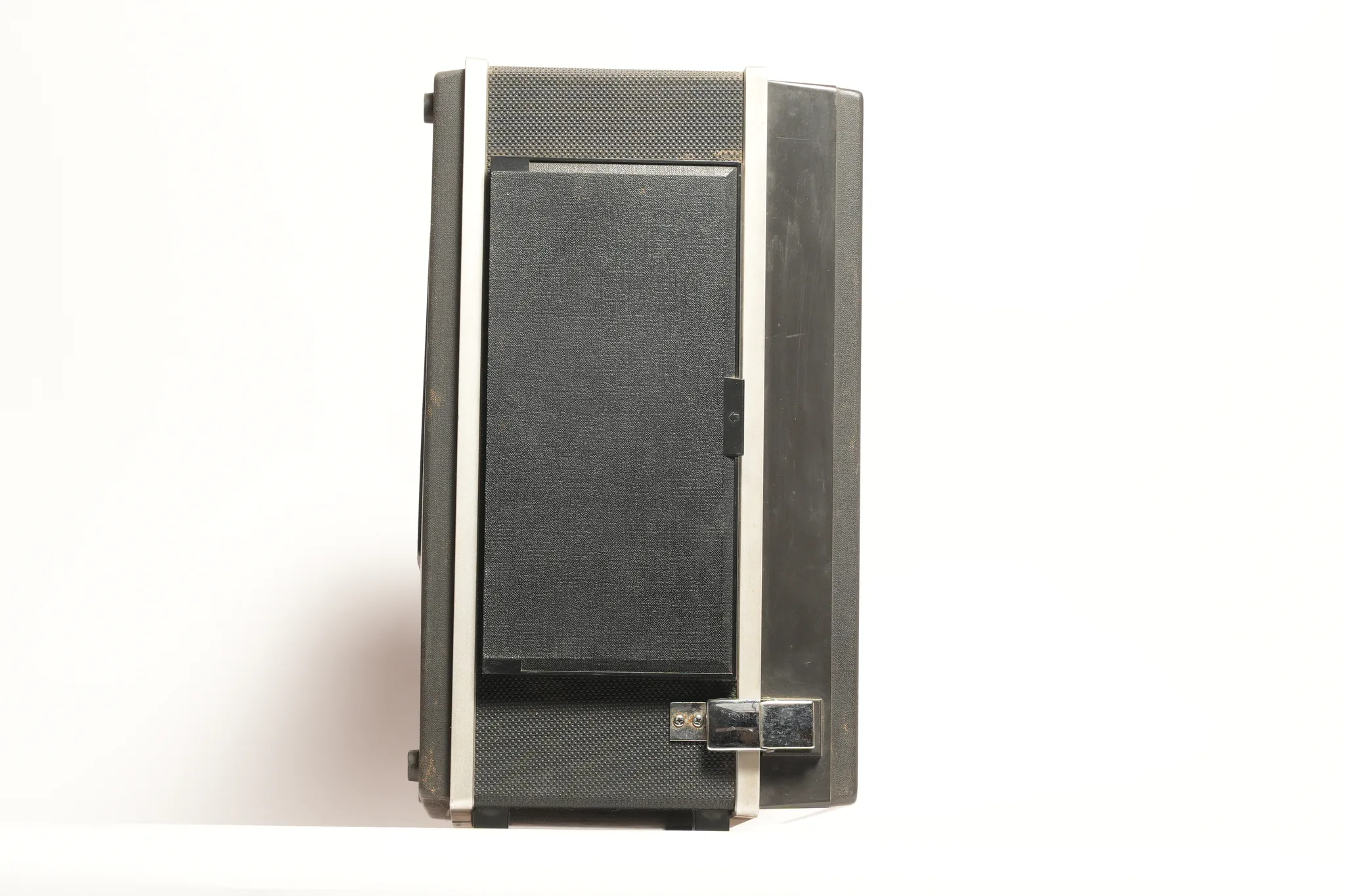 Aiwa TP-1012 Portable Reel-to-Reel Tape Recorder — photograph 2