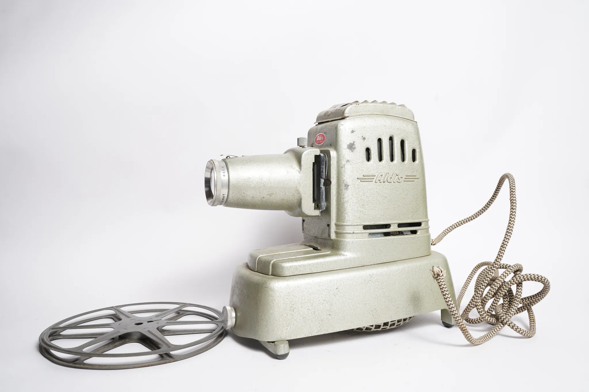 Aldis 303 Aspheric Slide Projector — photograph