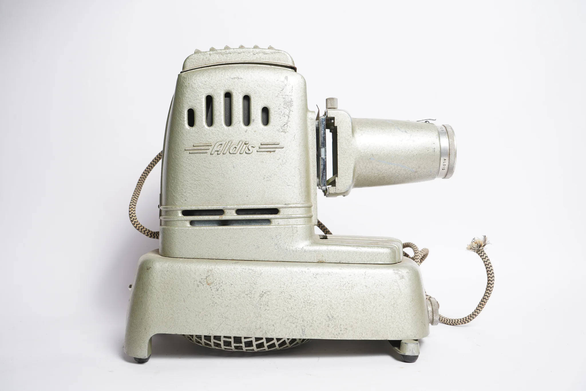 Aldis 303 Aspheric Slide Projector — photograph