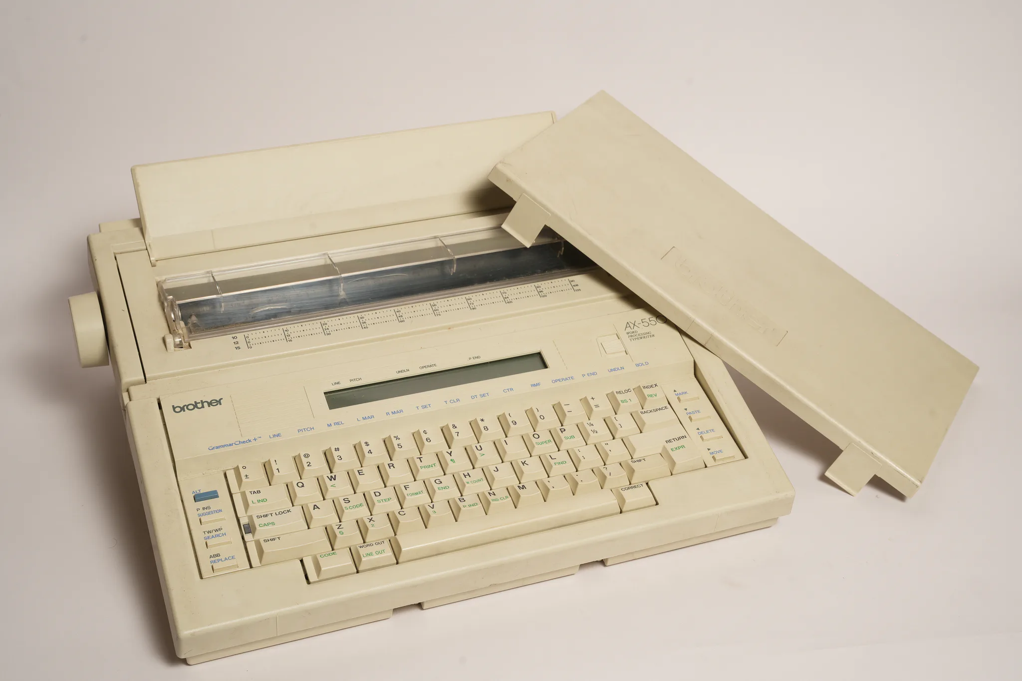 Brother AX-550 Word Processing Typewriter — photograph