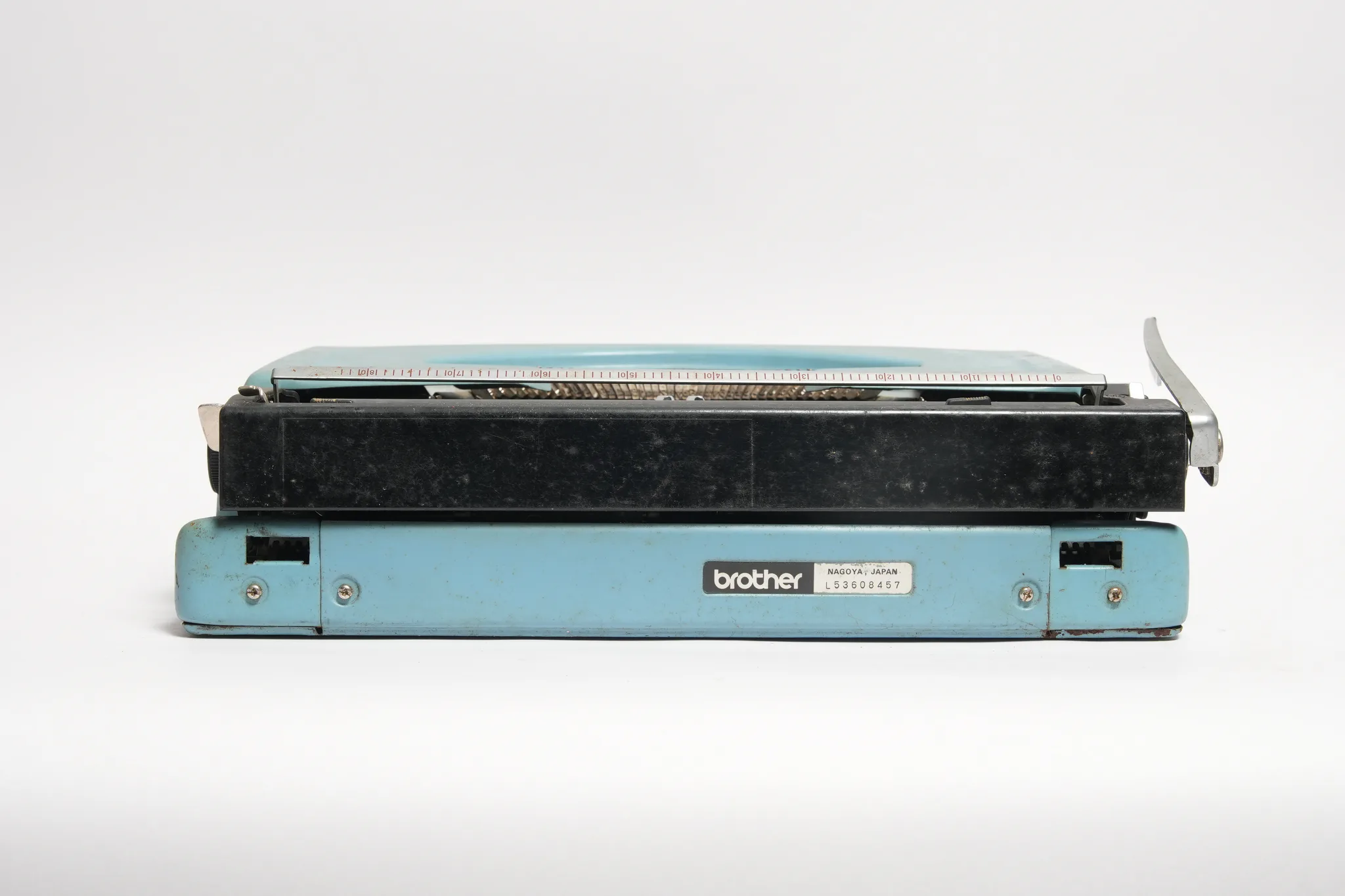 Brother Charger 11 Portable Typewriter (Blue) — photograph