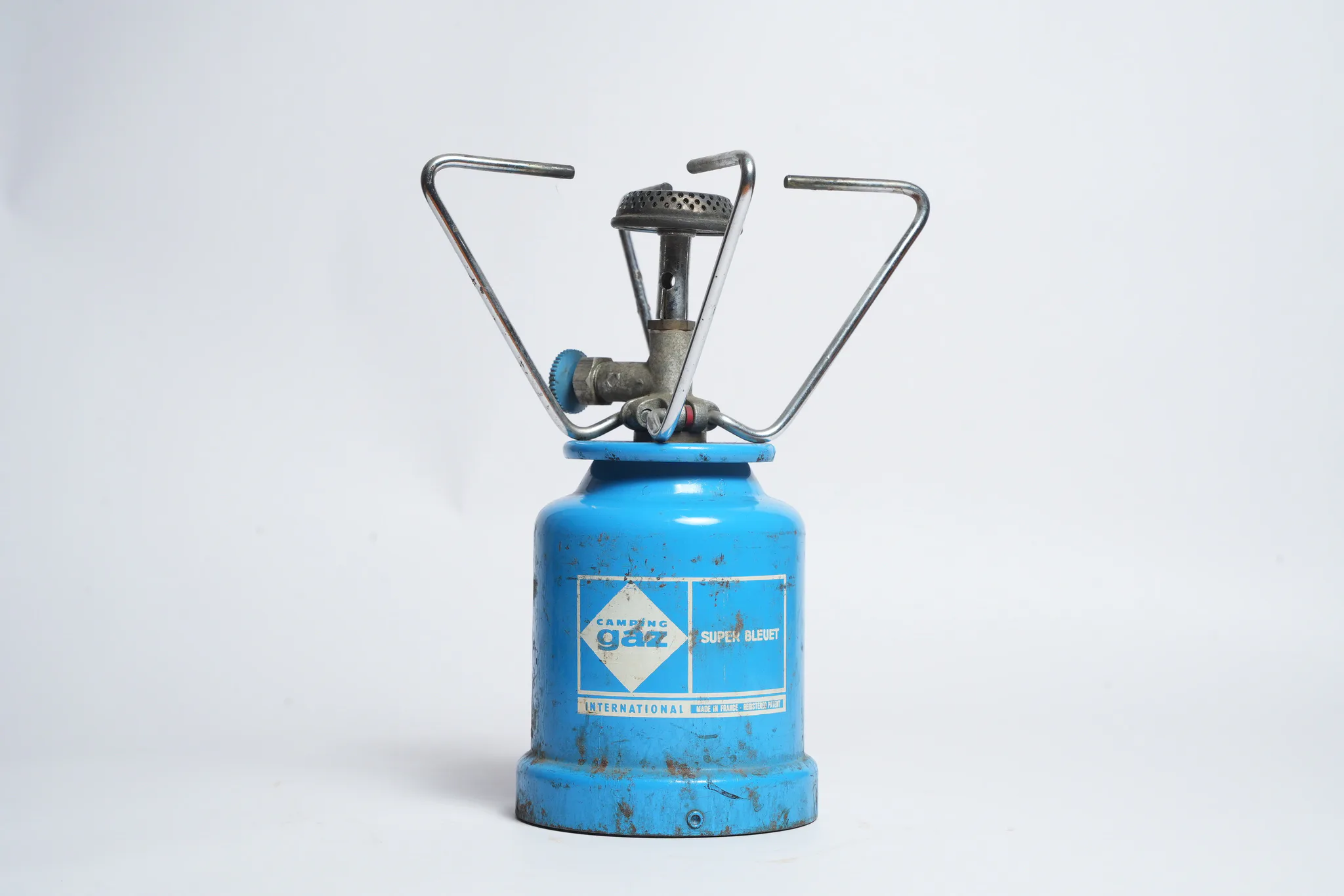 Campingaz Super Bleuet Portable Camping Stove — photograph 1