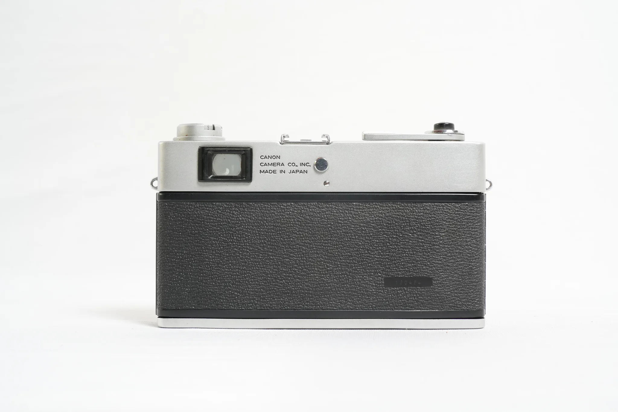 Canon QL Vintage Rangefinder Camera — photograph