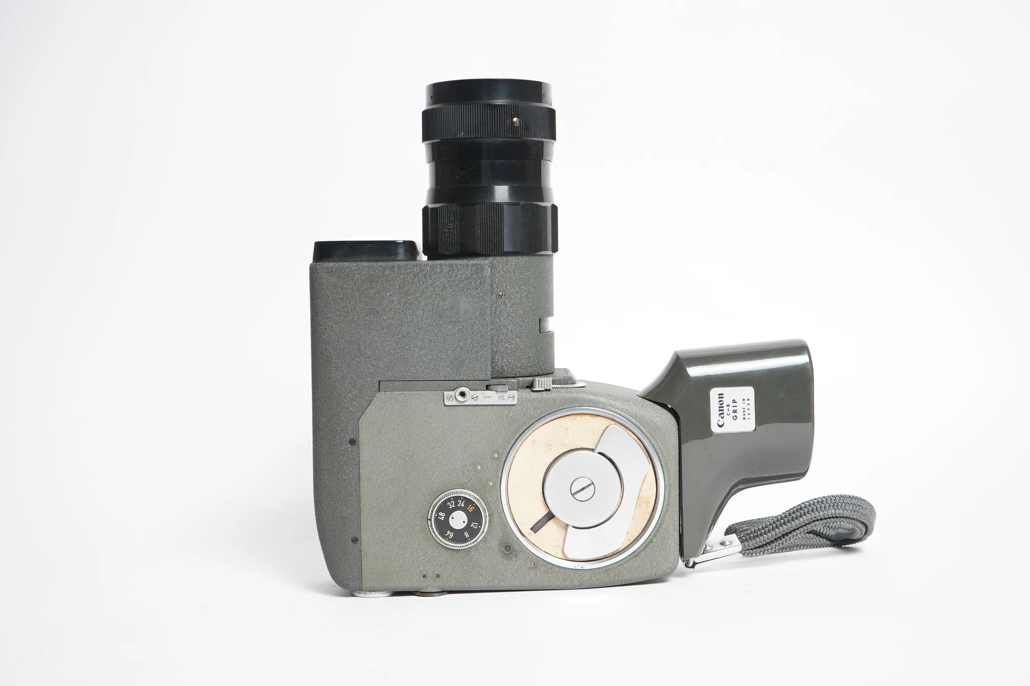Canon Reflex Zoom 8-2 Cine Camera — photograph