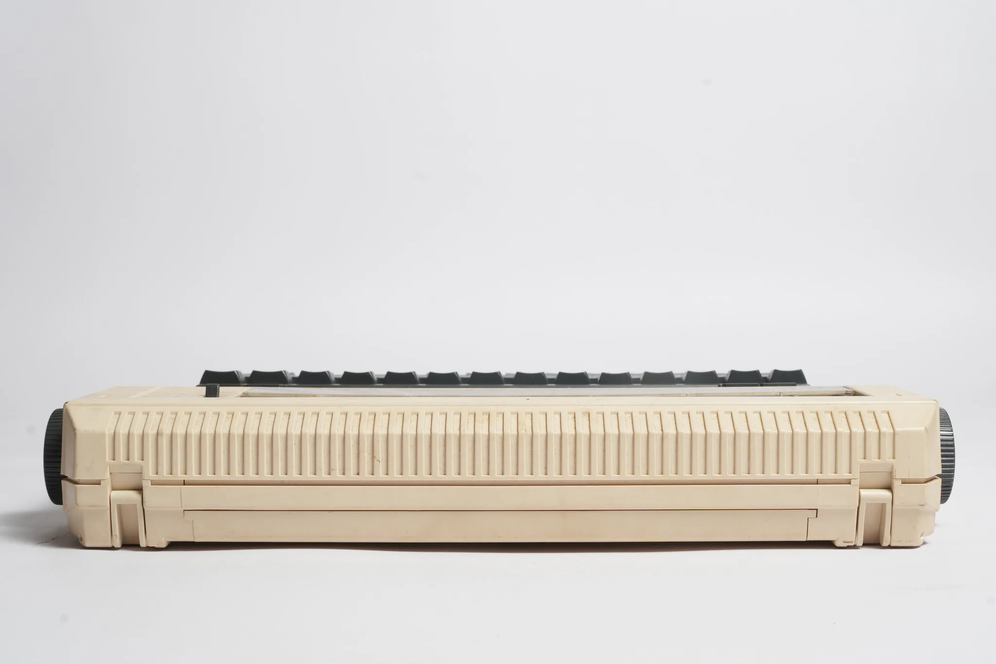 Canon Typestar 5 Electronic Typewriter — photograph 3
