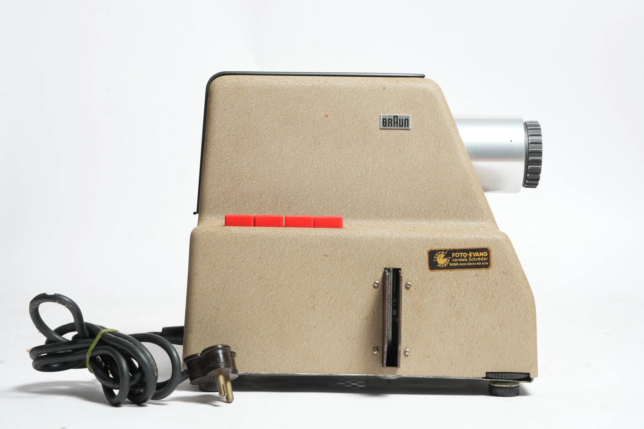 Carl Braun Paximat 35mm Slide Projector with Case — photograph 3
