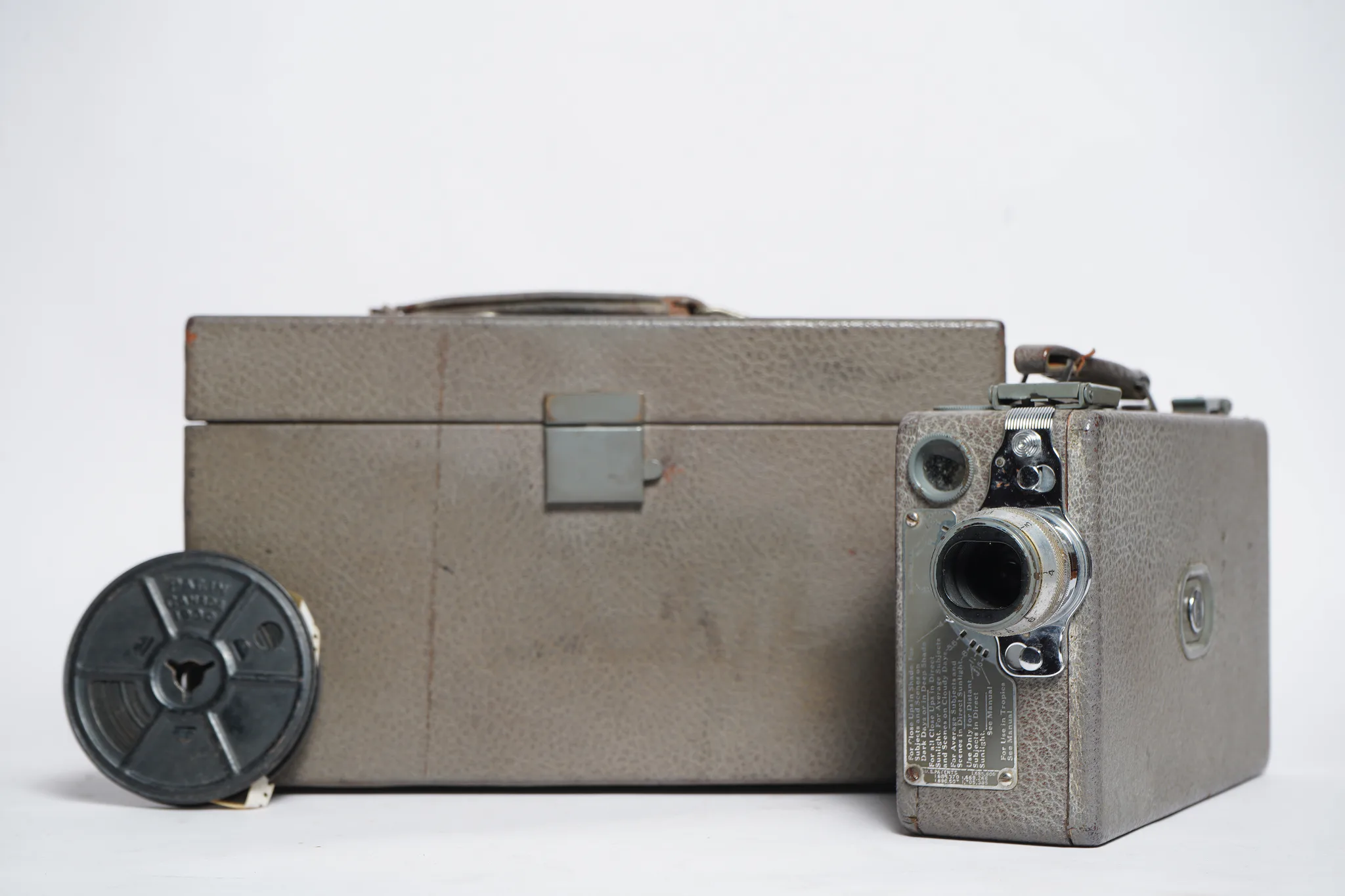 Ciné-Kodak Eight Model 20 Cine Camera — Eastman Kodak Company: a tangible chapter of the analog era.