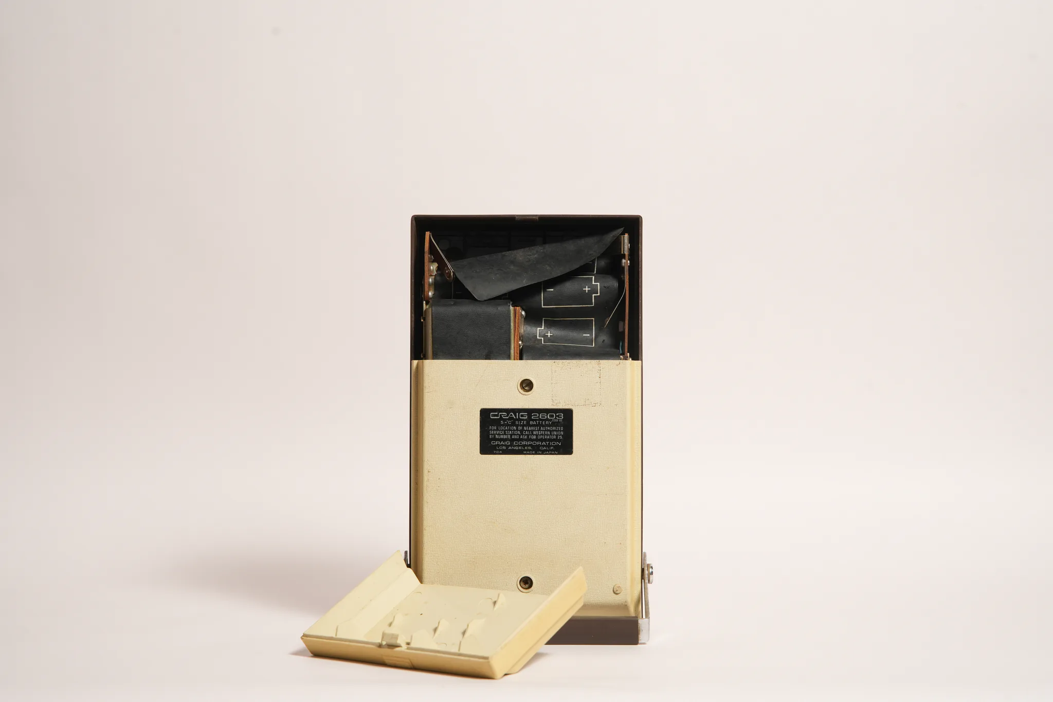 Craig Solid State Portable Cassette Recorder — photograph