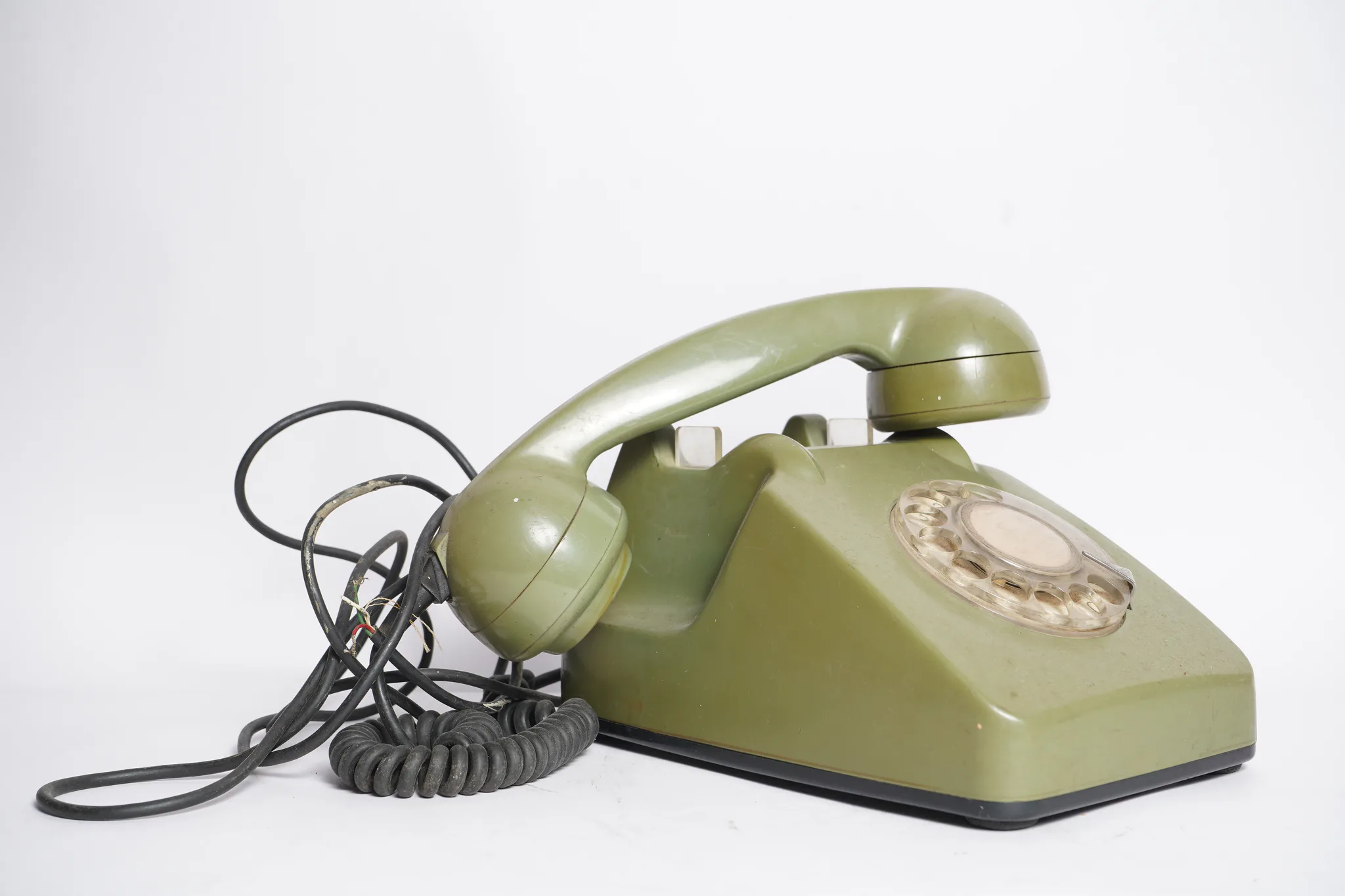 Deutsche Bundespost FeTAP 611 Rotary Telephone — photograph