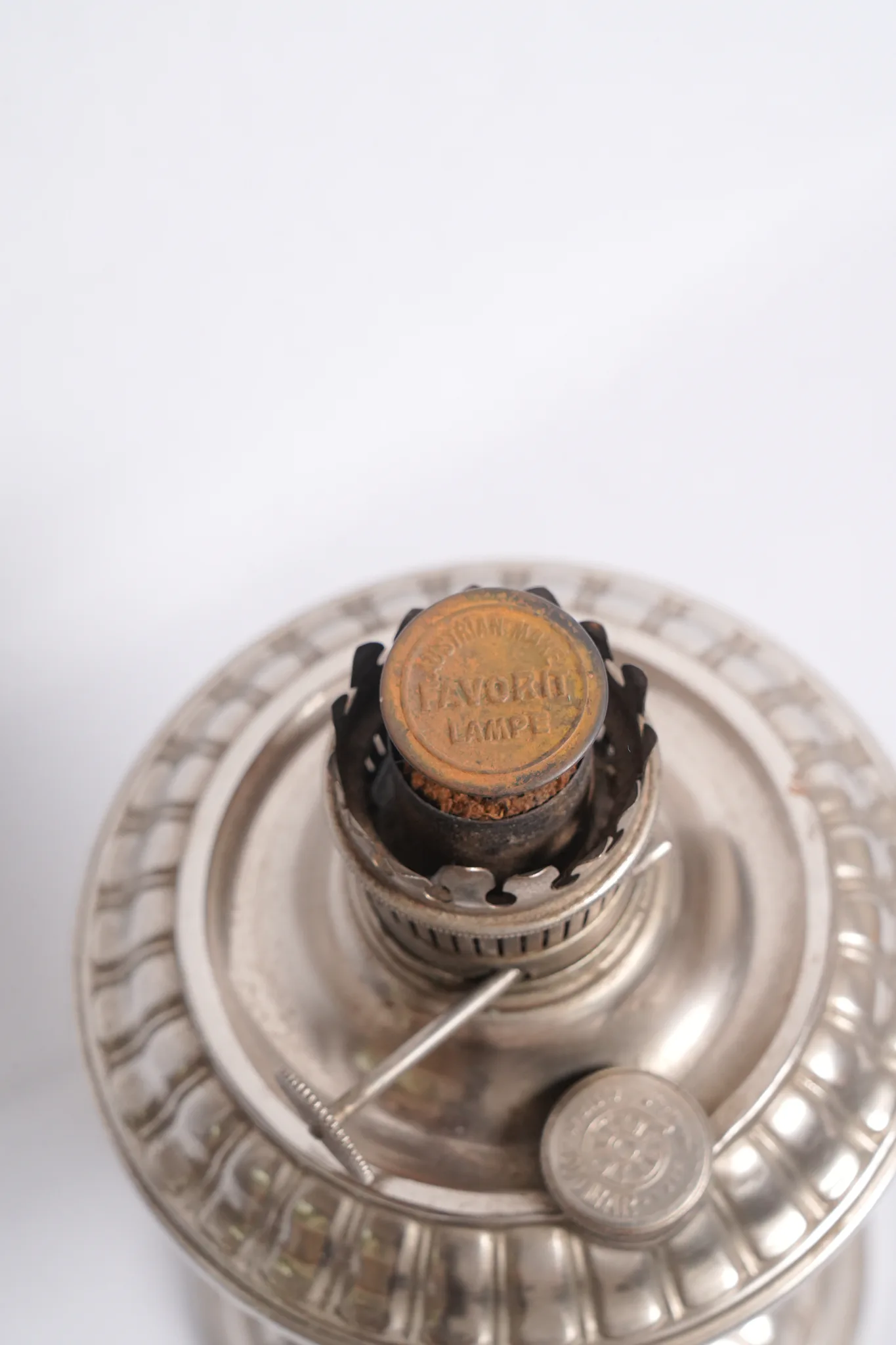Ditmar Favorit Table Oil Lamp — photograph