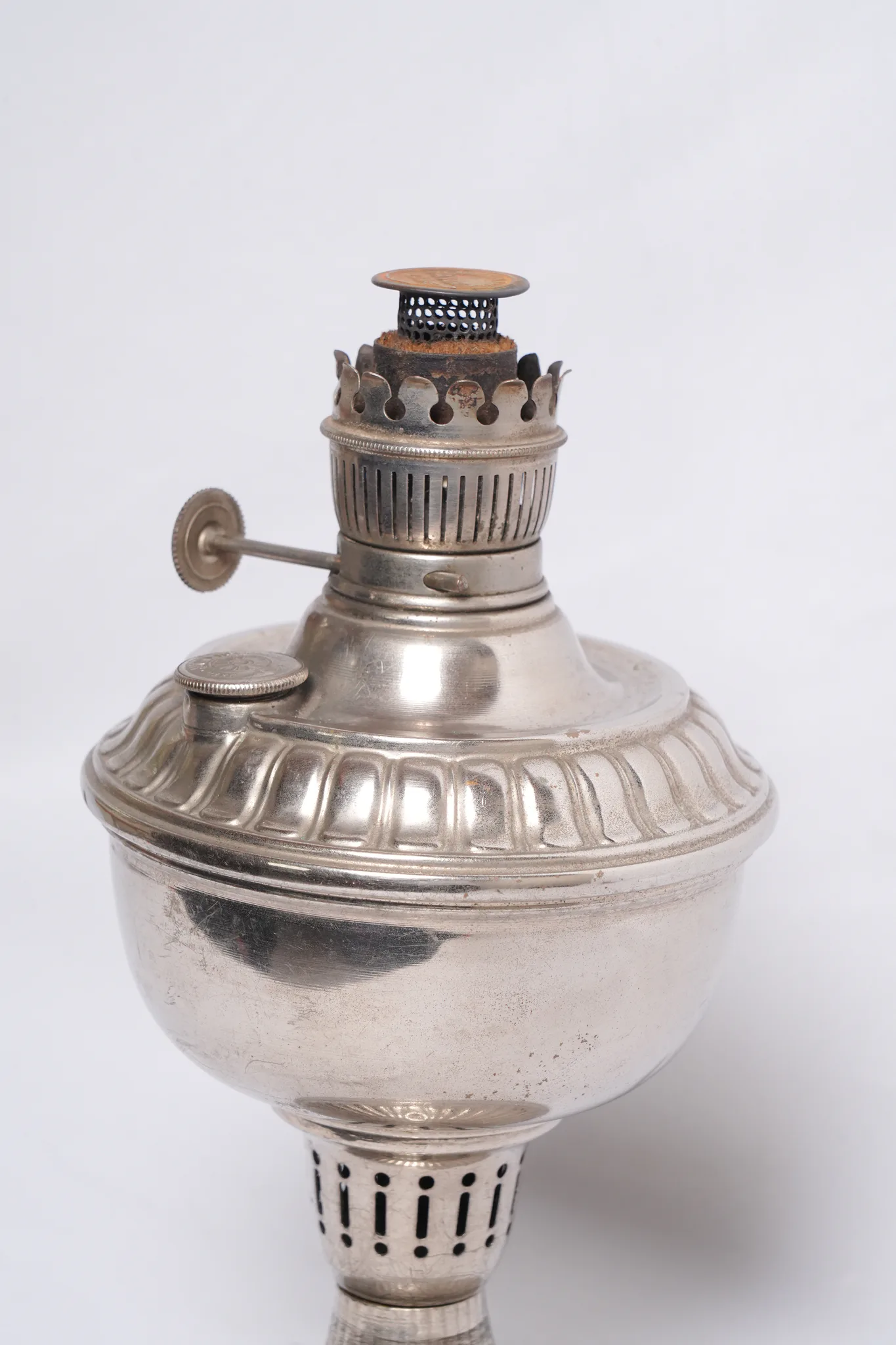 Ditmar Favorit Table Oil Lamp — photograph