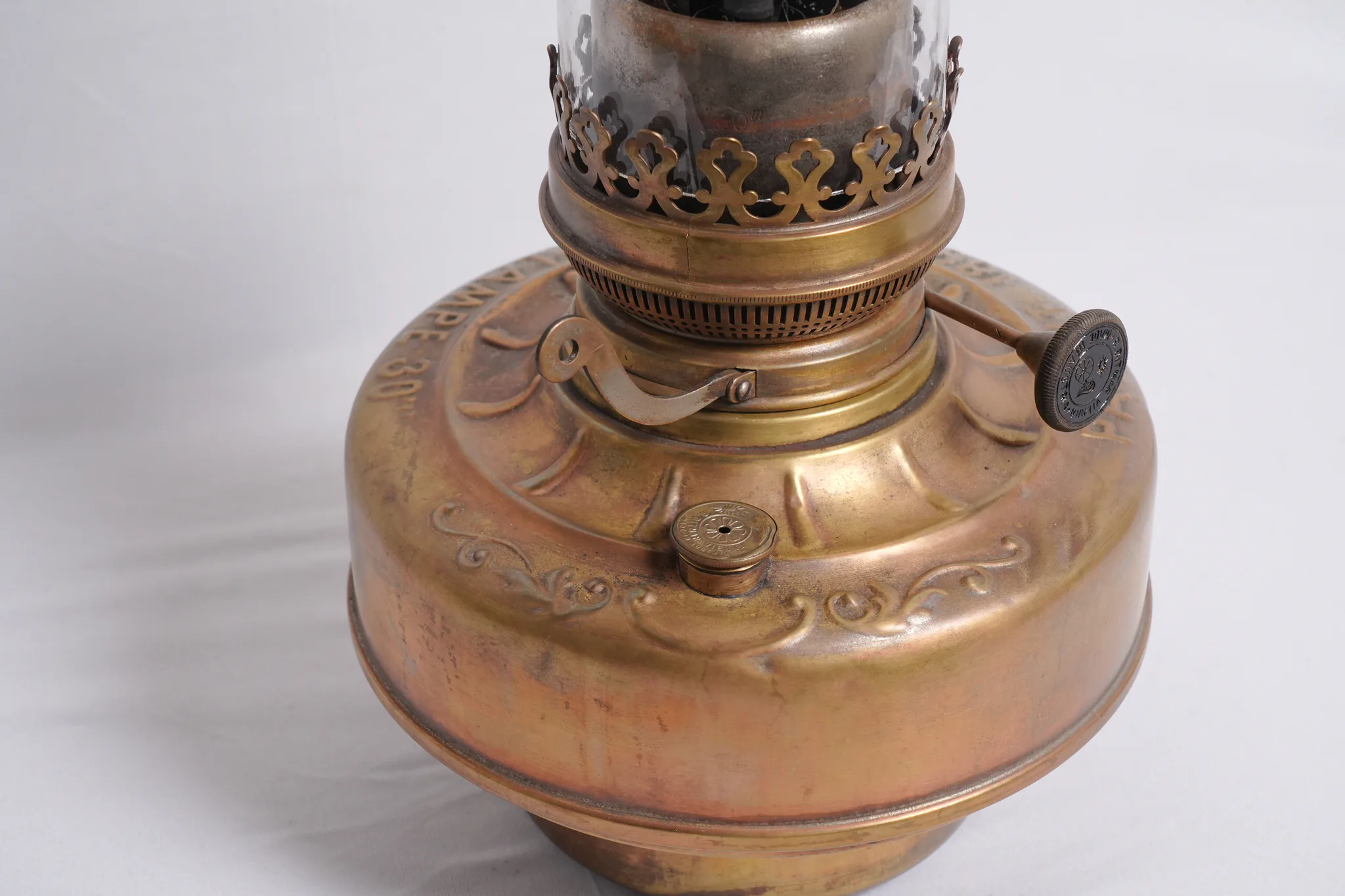 Vintage Dittmar Austrian Make Brass Kerosene Oil Lamp — photograph