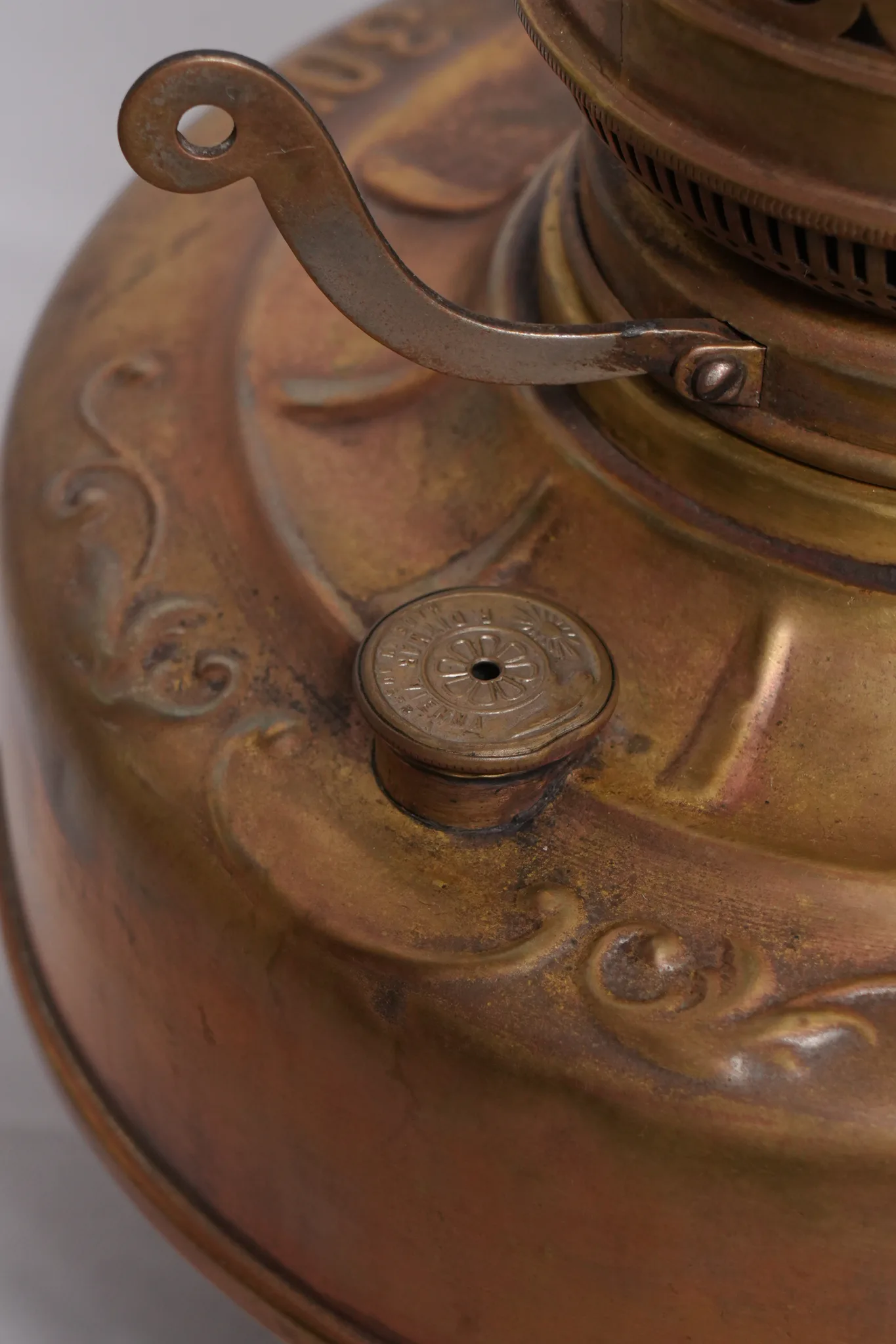 Vintage Dittmar Austrian Make Brass Kerosene Oil Lamp — photograph