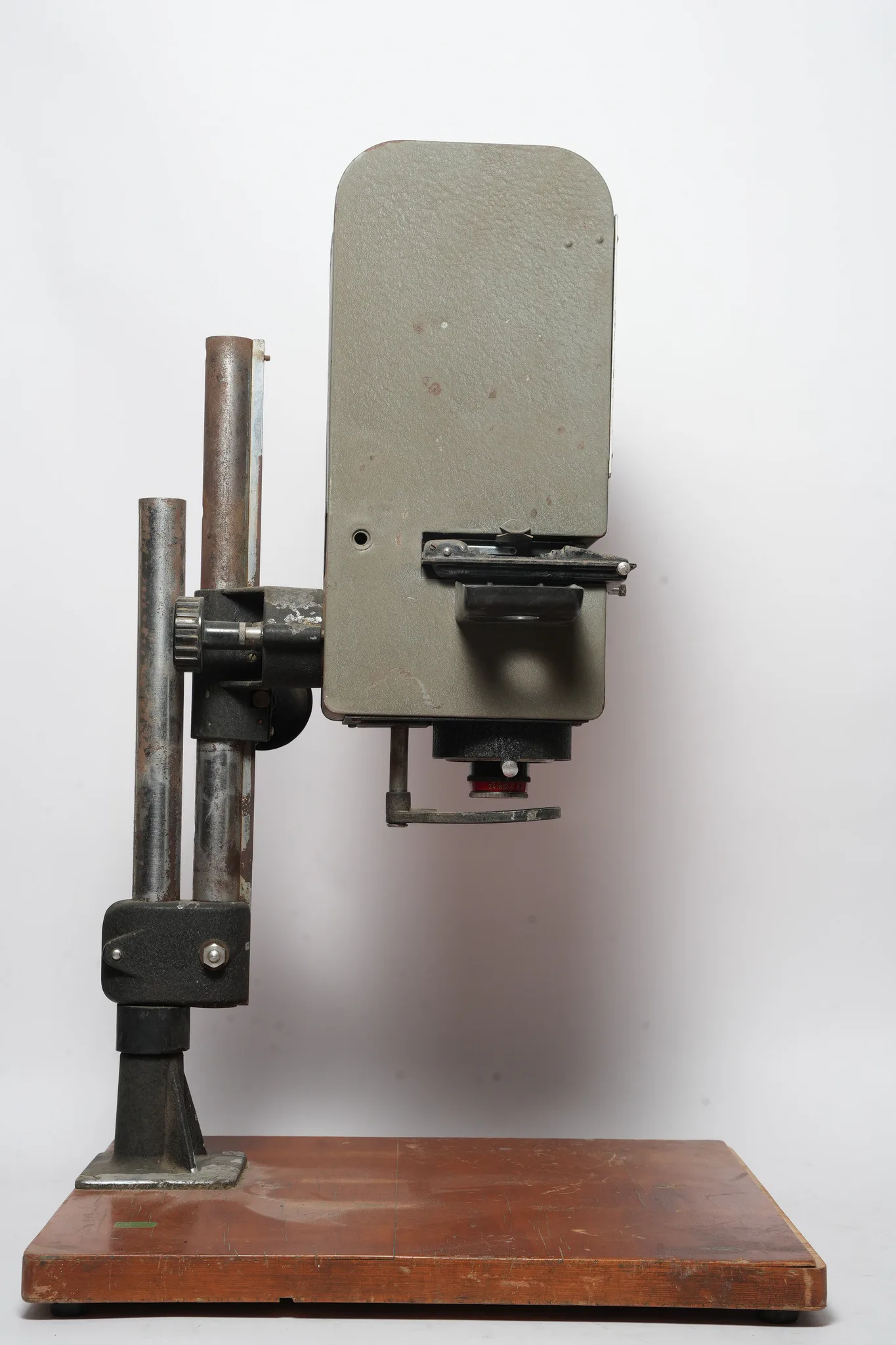 Durst 609 Medium Format Darkroom Enlarger — The Convertible Italian Workhorse