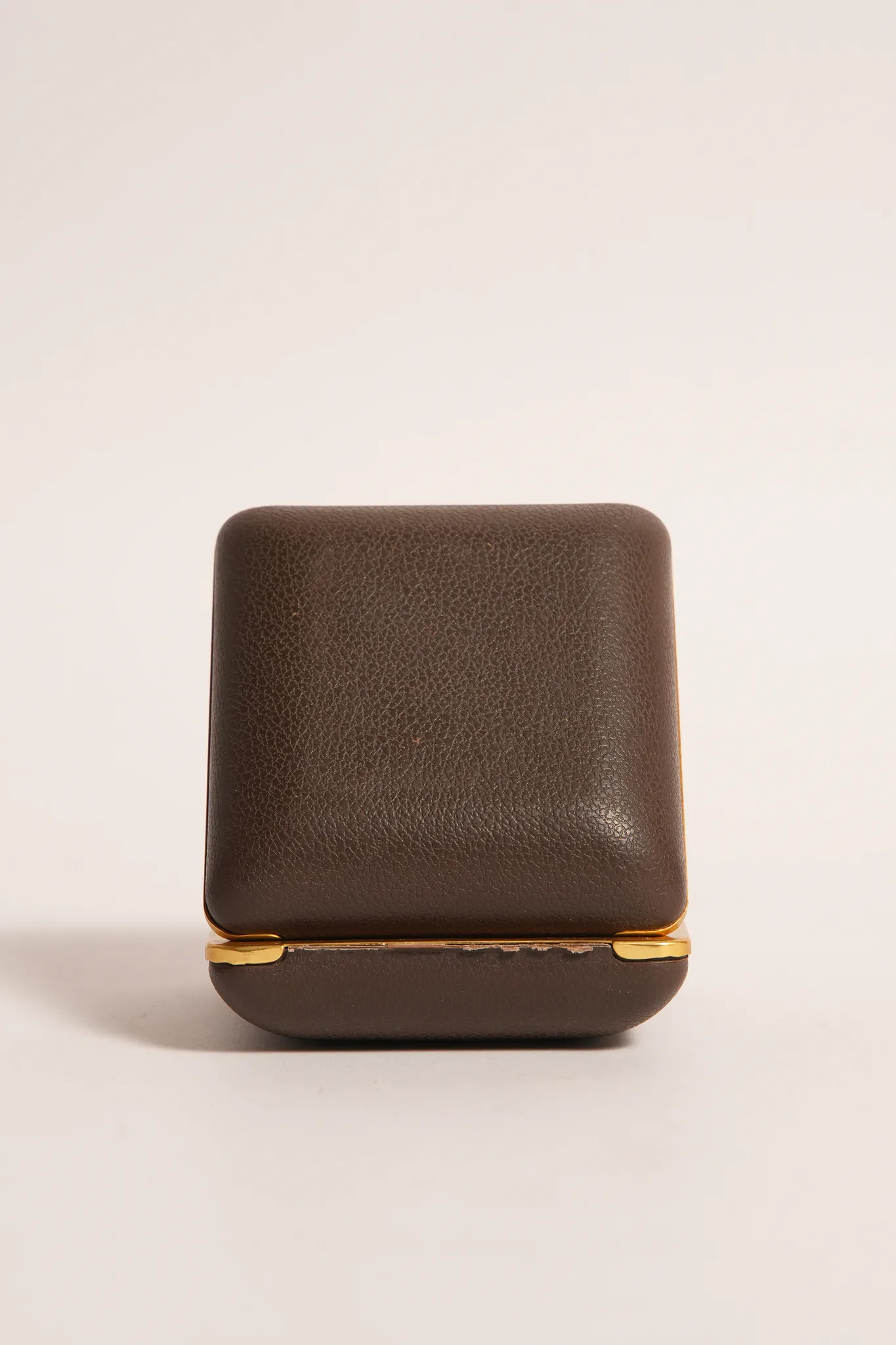 Ergo Travel Alarm Clock in Brown Leatherette Case — photograph