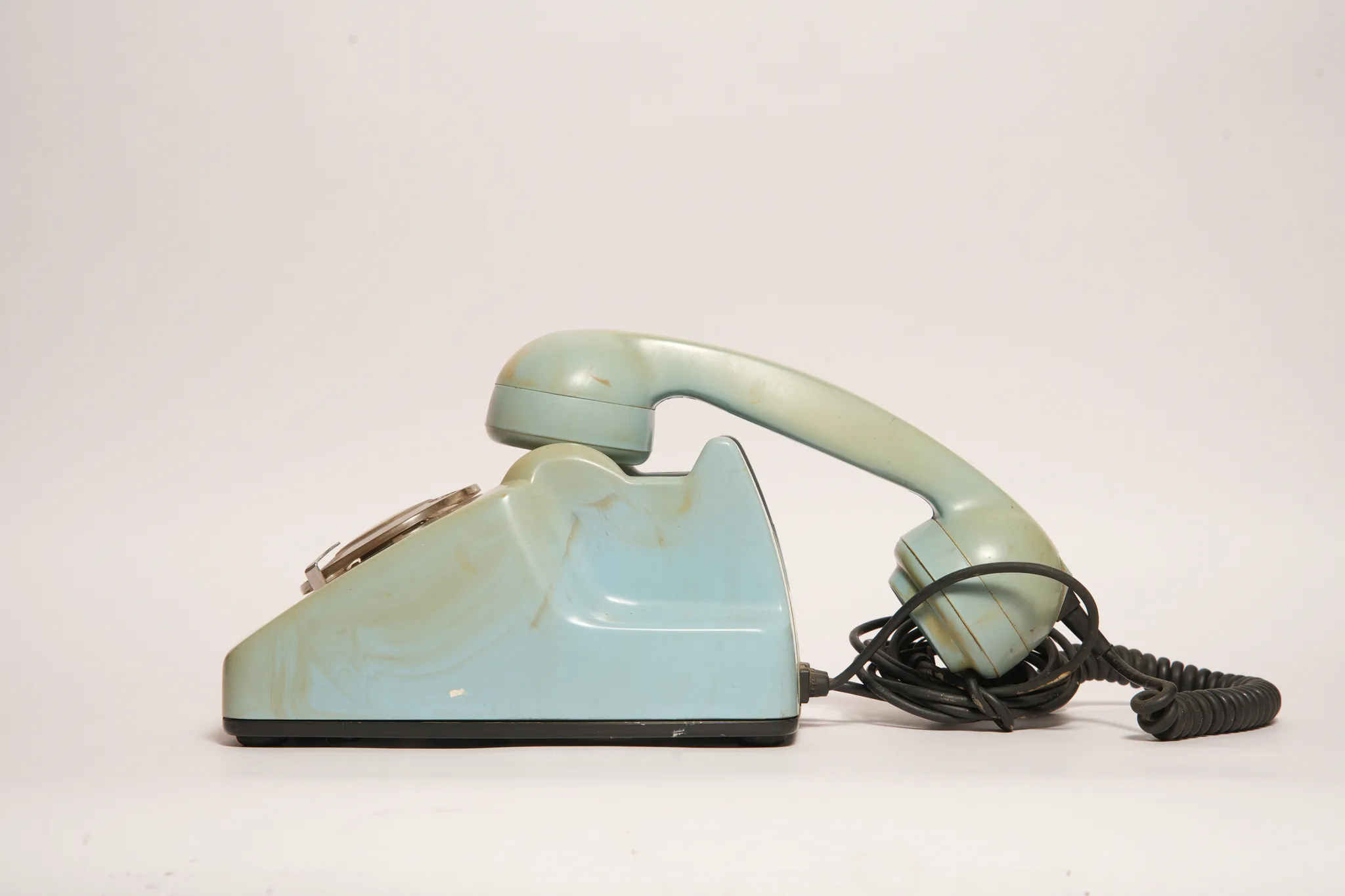 TESLA 4FP 120 70 Rotary Dial Telephone — photograph