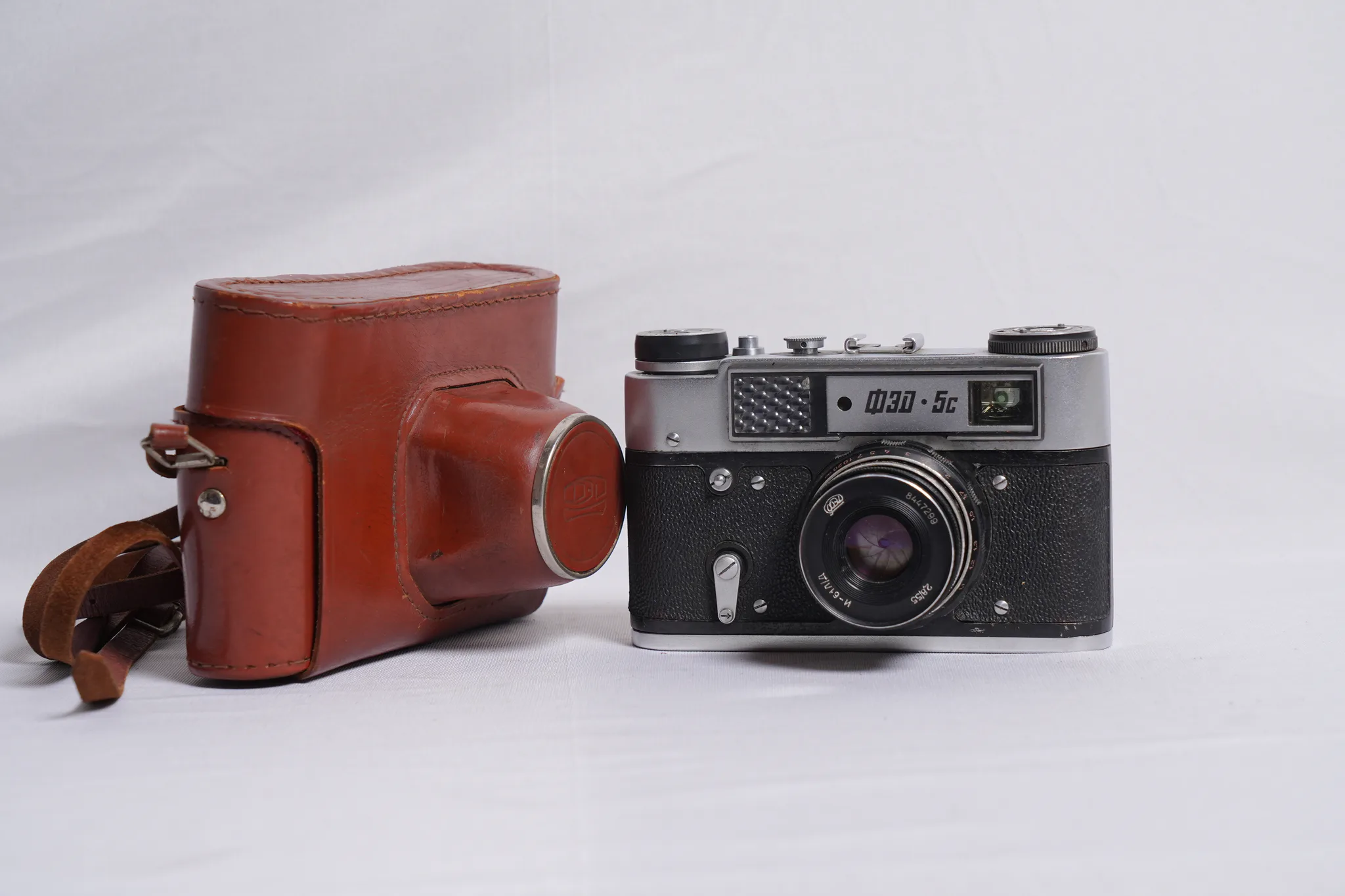 FED-5C Rangefinder Camera with Industar-61L/D Lens and Case — photograph