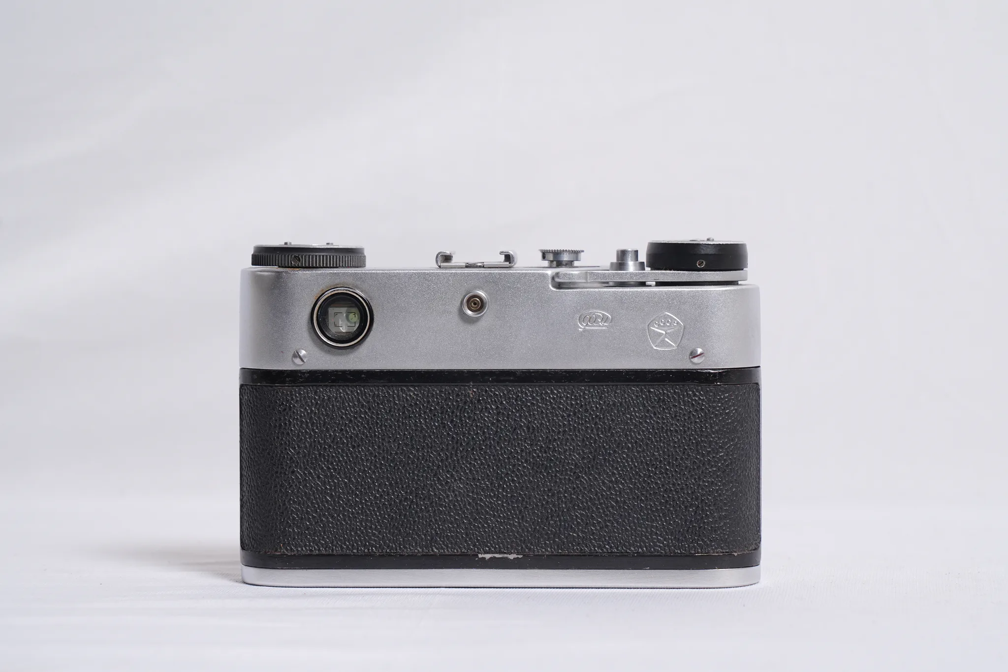 FED-5C Rangefinder Camera with Industar-61L/D Lens and Case — photograph