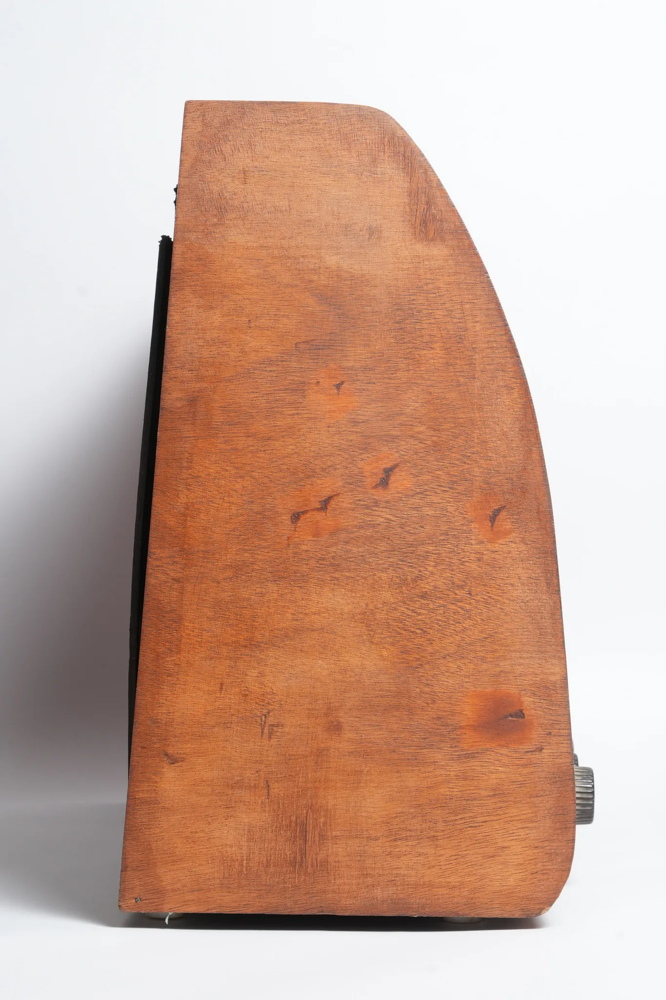 G.E.C. All-Wave Bandspread Tabletop Valve Radio — photograph 2