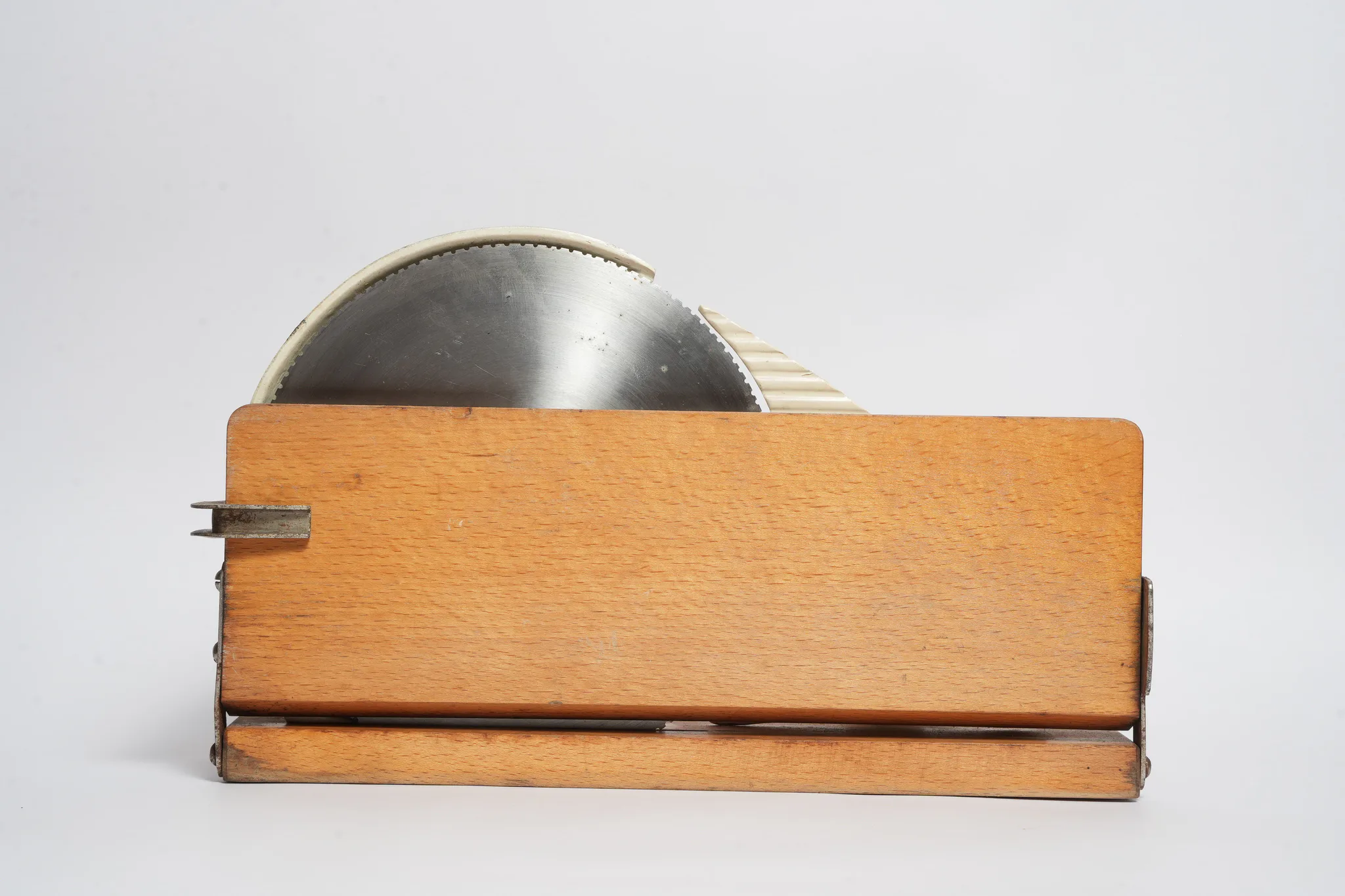 Graef Manual Folding Bread Slicer — photograph 2