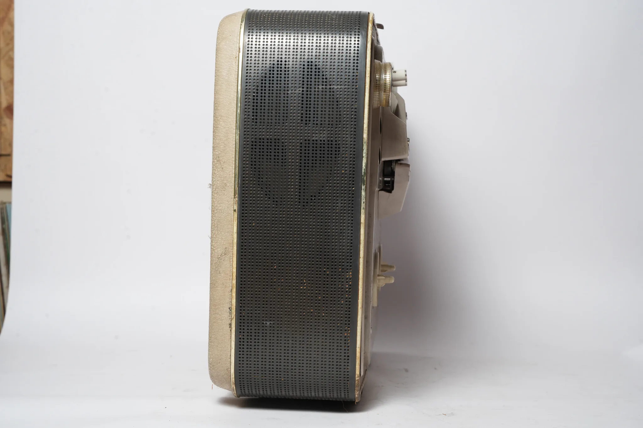 Grundig TK 46 Stereo Reel-to-Reel Tape Recorder — photograph 4