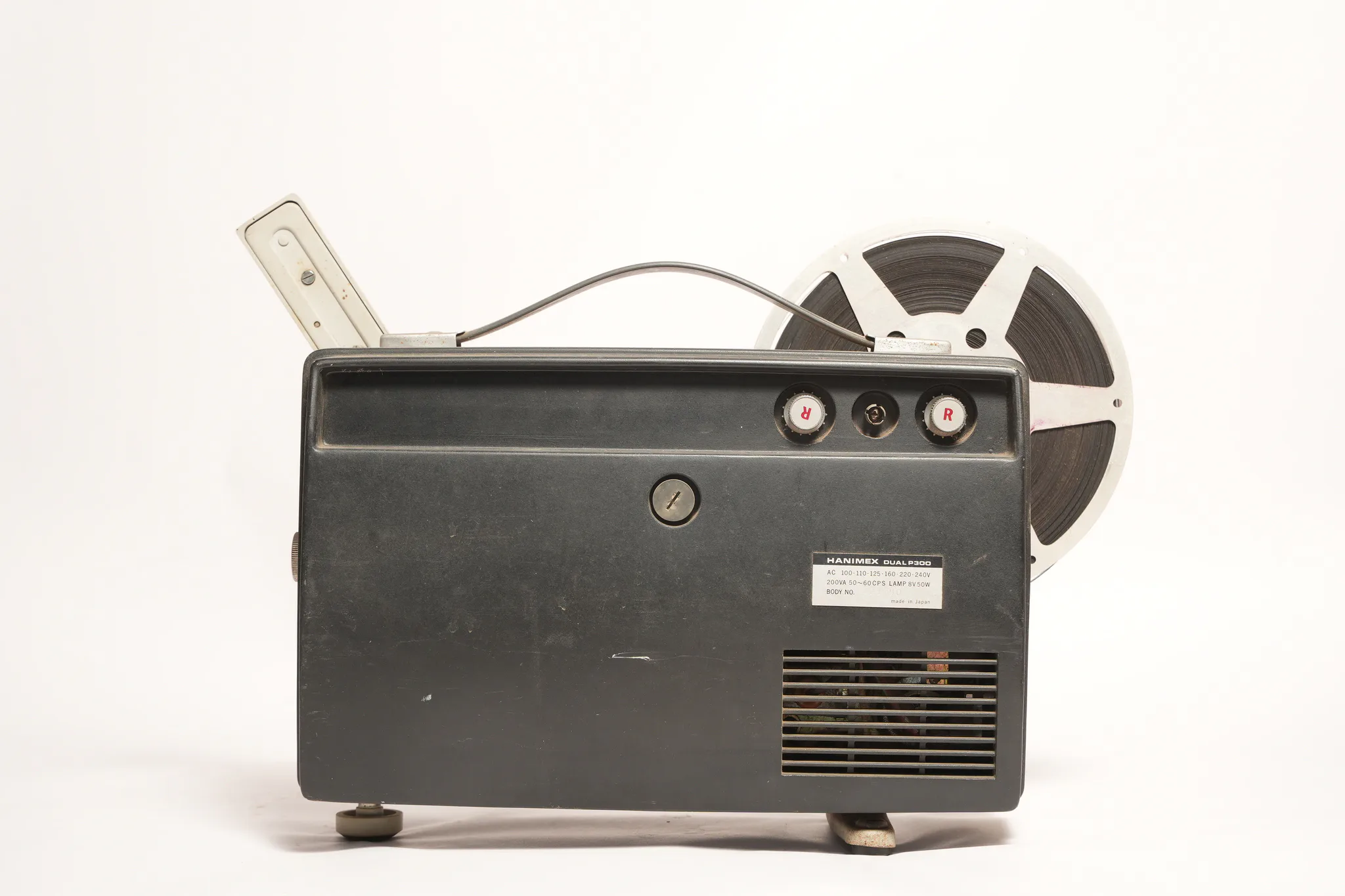 Hanimex Loadmatic Dual P300 8mm Projector — photograph 3
