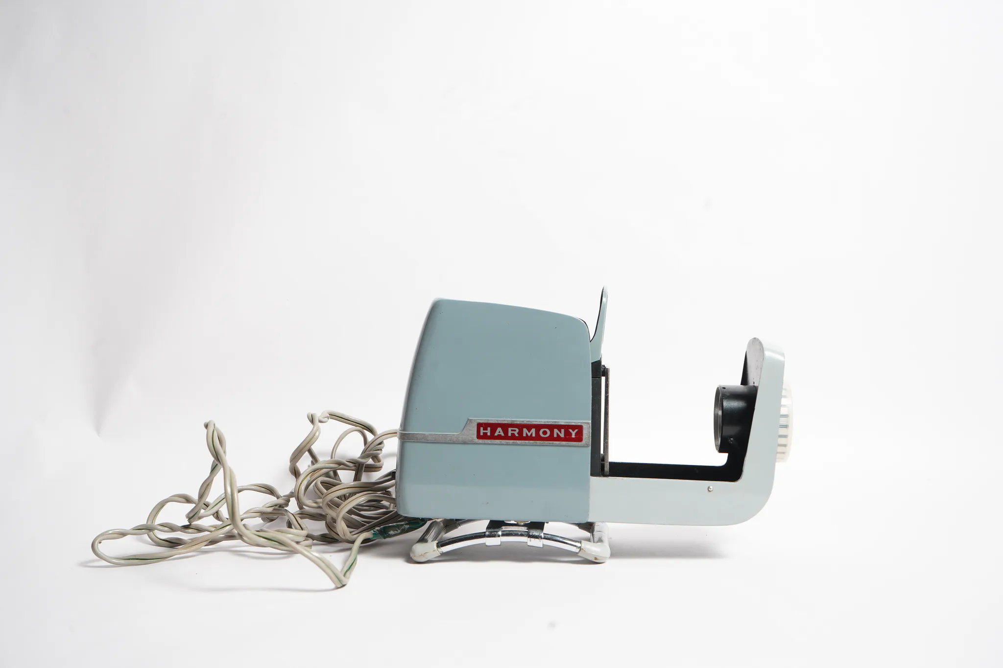 Harmony 35 Slide Projector (Blue Enamel) — photograph