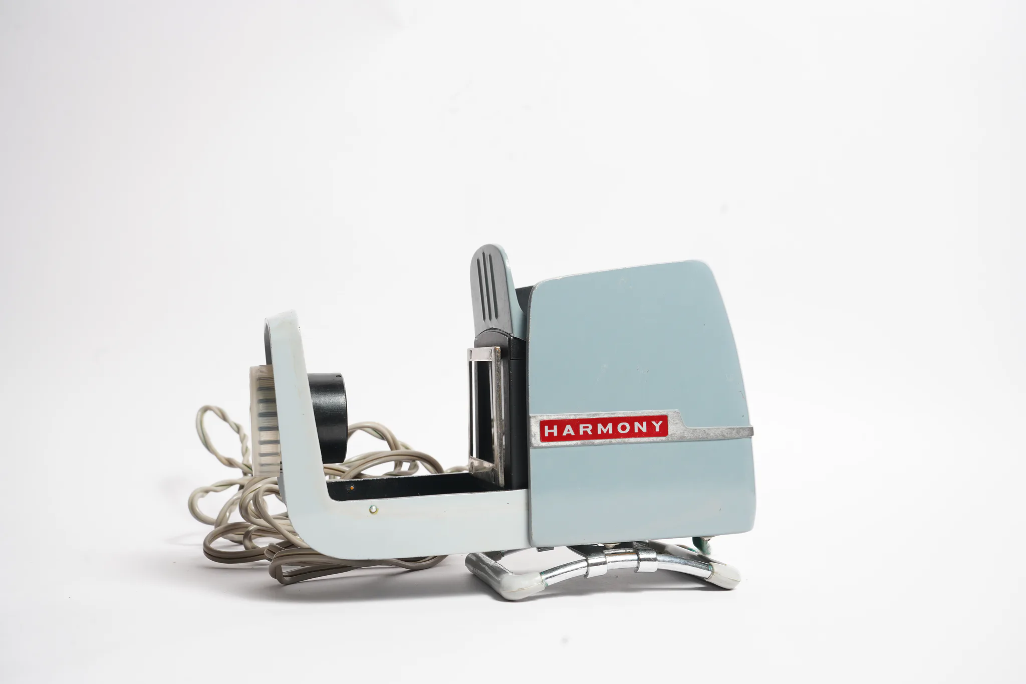 Harmony 35 Slide Projector (Blue Enamel) — Harmony: a tangible chapter of the analog era.