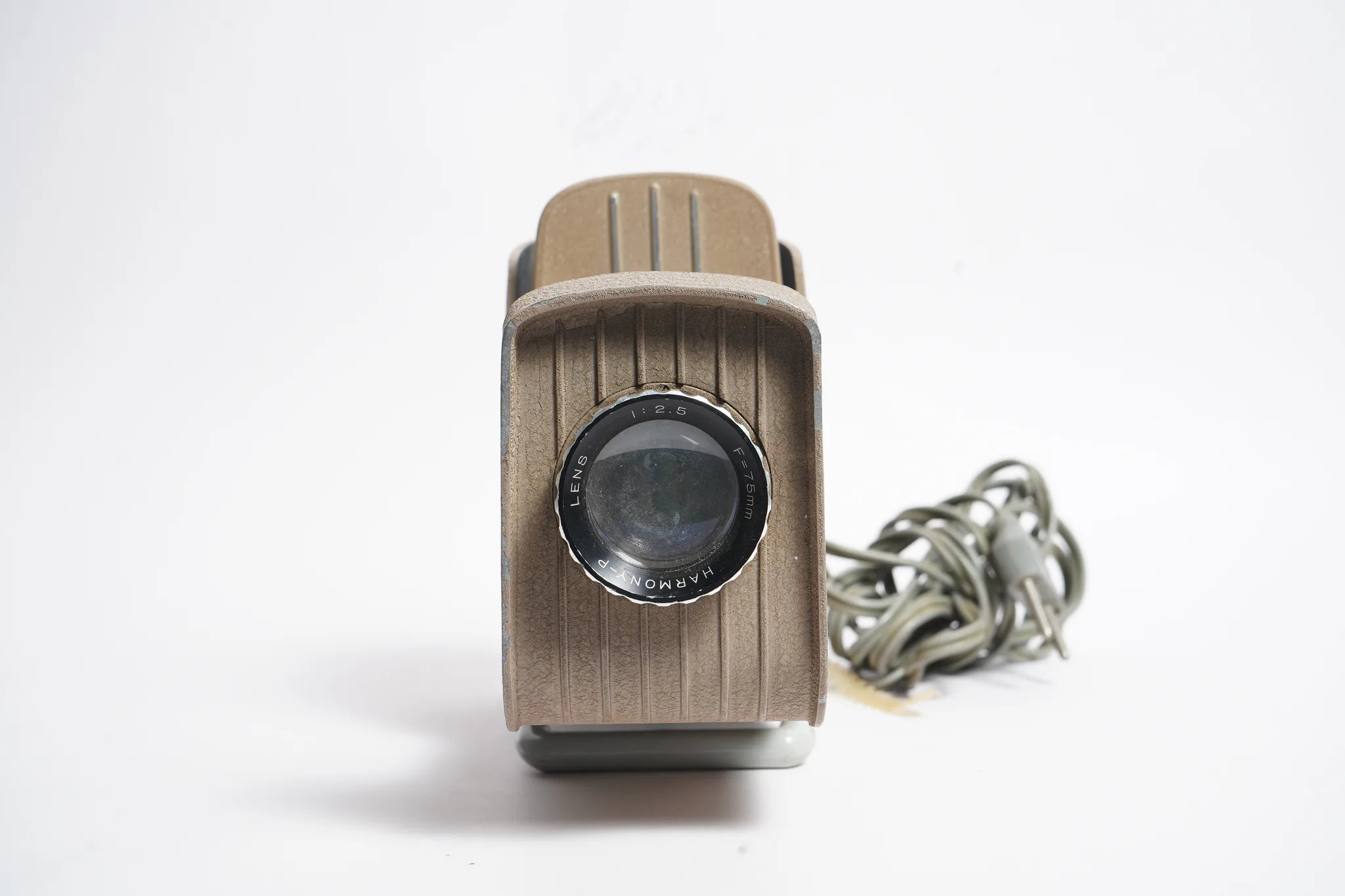 Harmony 35 Slide Projector (Tan Crinkle) — photograph