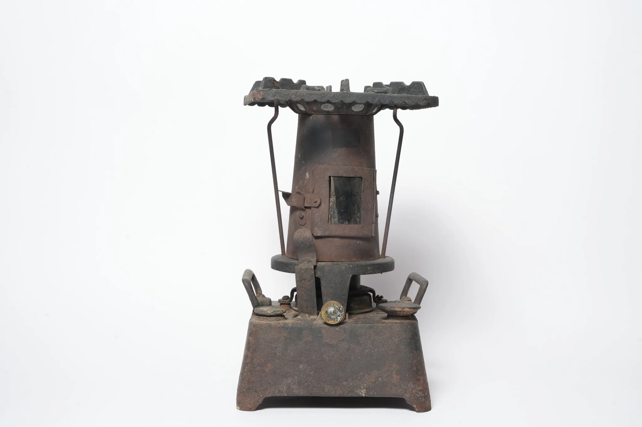 Harper Beatrice Single-Burner Cast Iron Stove — photograph 1