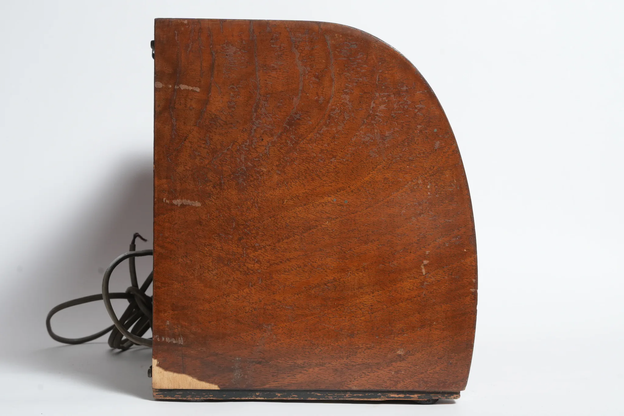Jhankar Three-Band Wooden Valve Table Radio — photograph 2