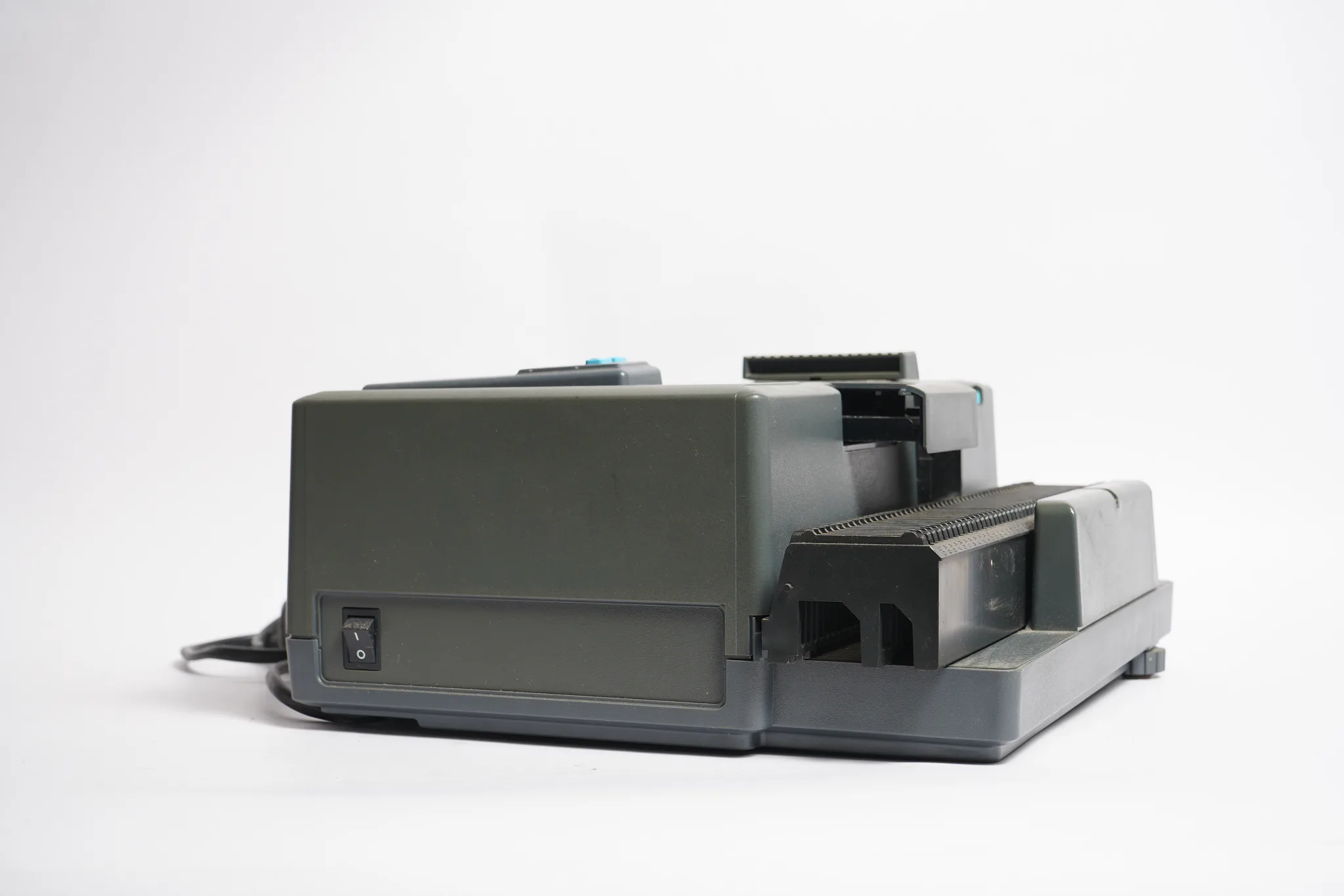 Kindermann 1500 E Diafocus Projector — photograph