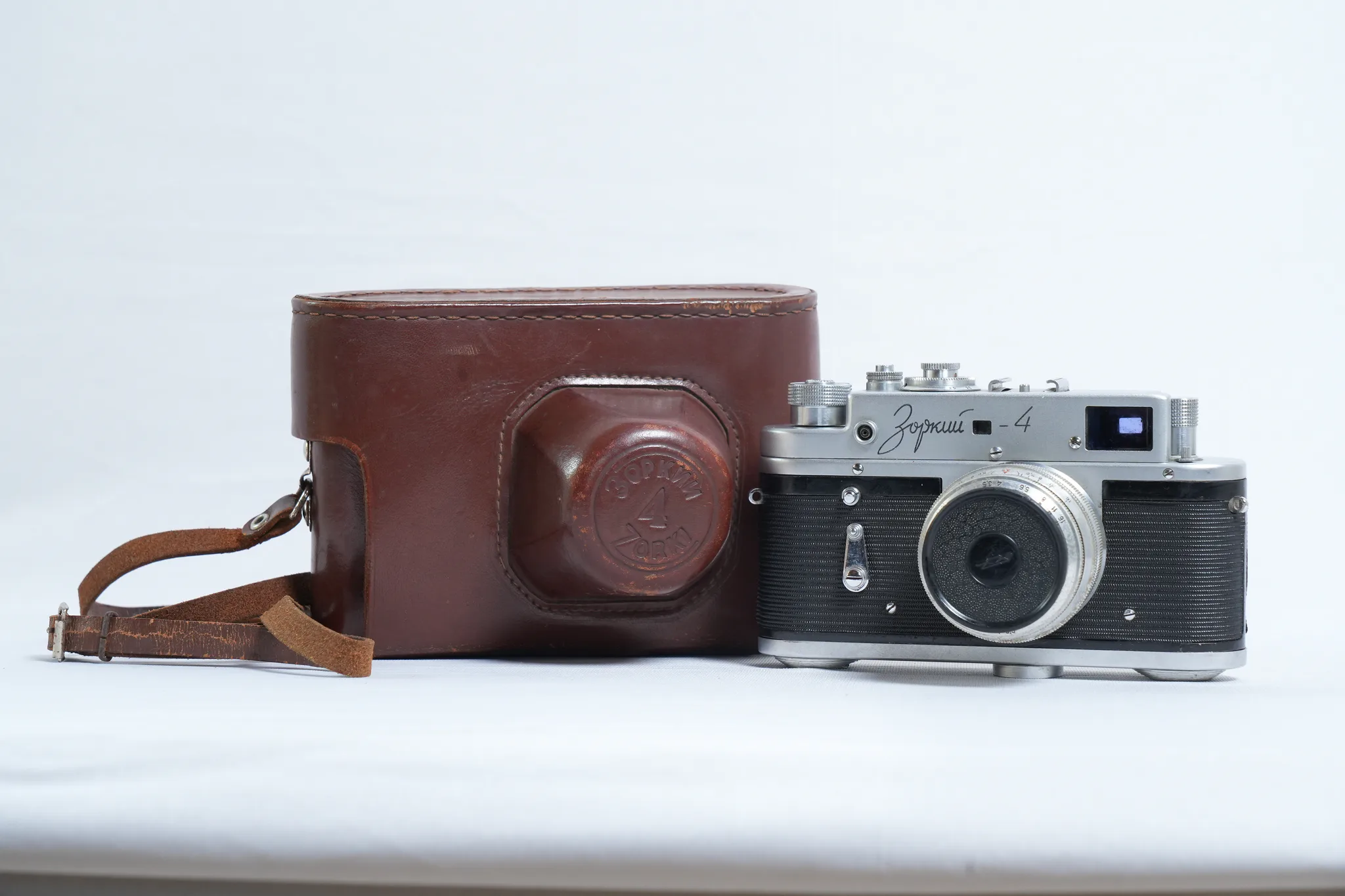 KMZ Zorki-4 35mm Rangefinder Camera with Case — photograph 2