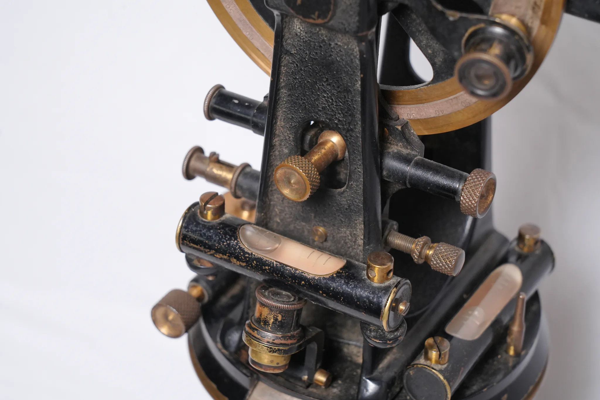 Lawrence & Mayo Transit Theodolite No. 513 — photograph 5
