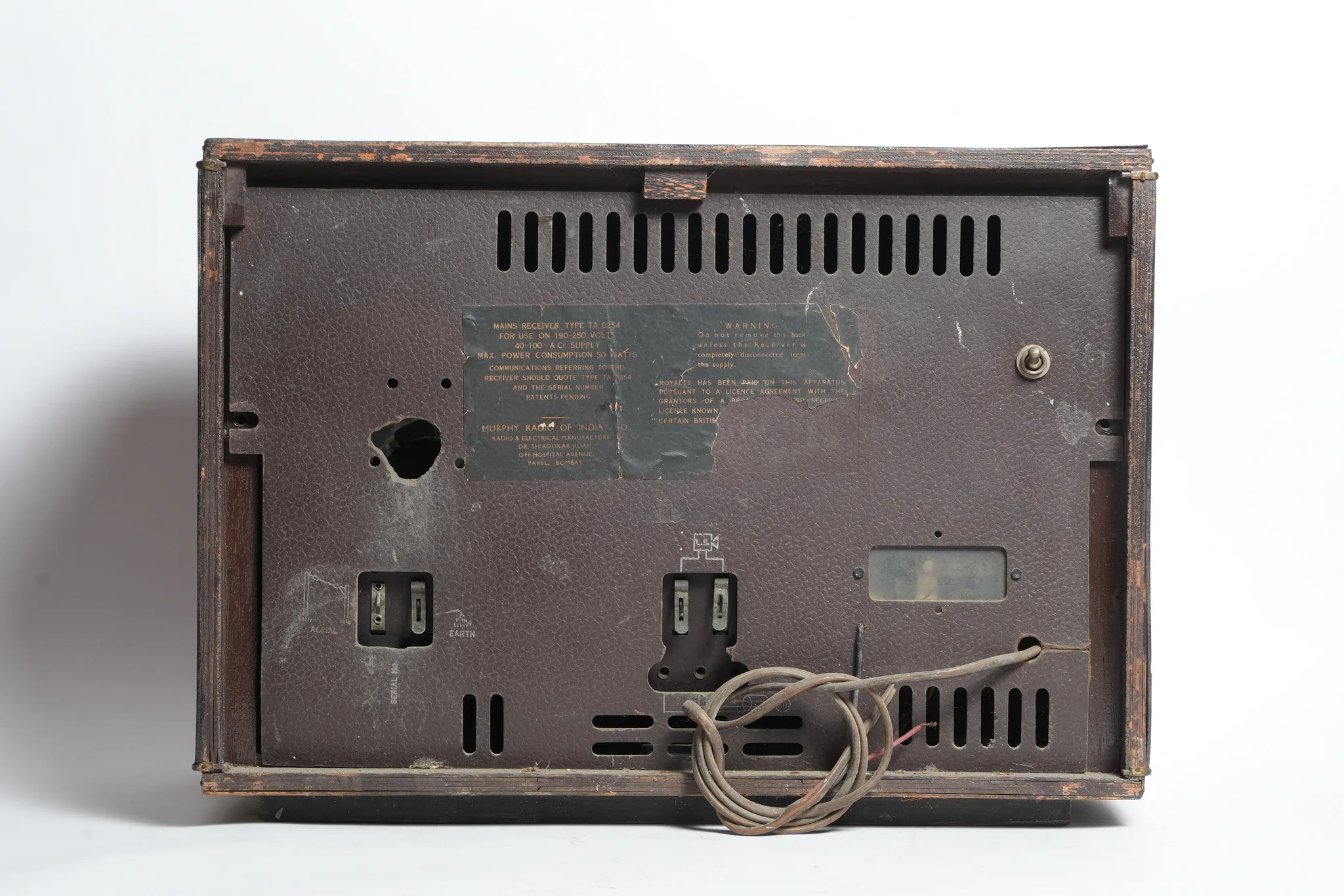 Murphy TA-158 Vintage Tube Radio Receiver — photograph 3