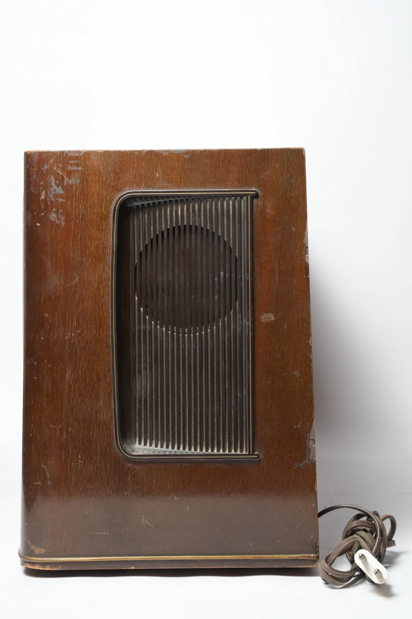 Nordmende Rigoletto 58 Tube Radio (Chassis 8030) — photograph 3