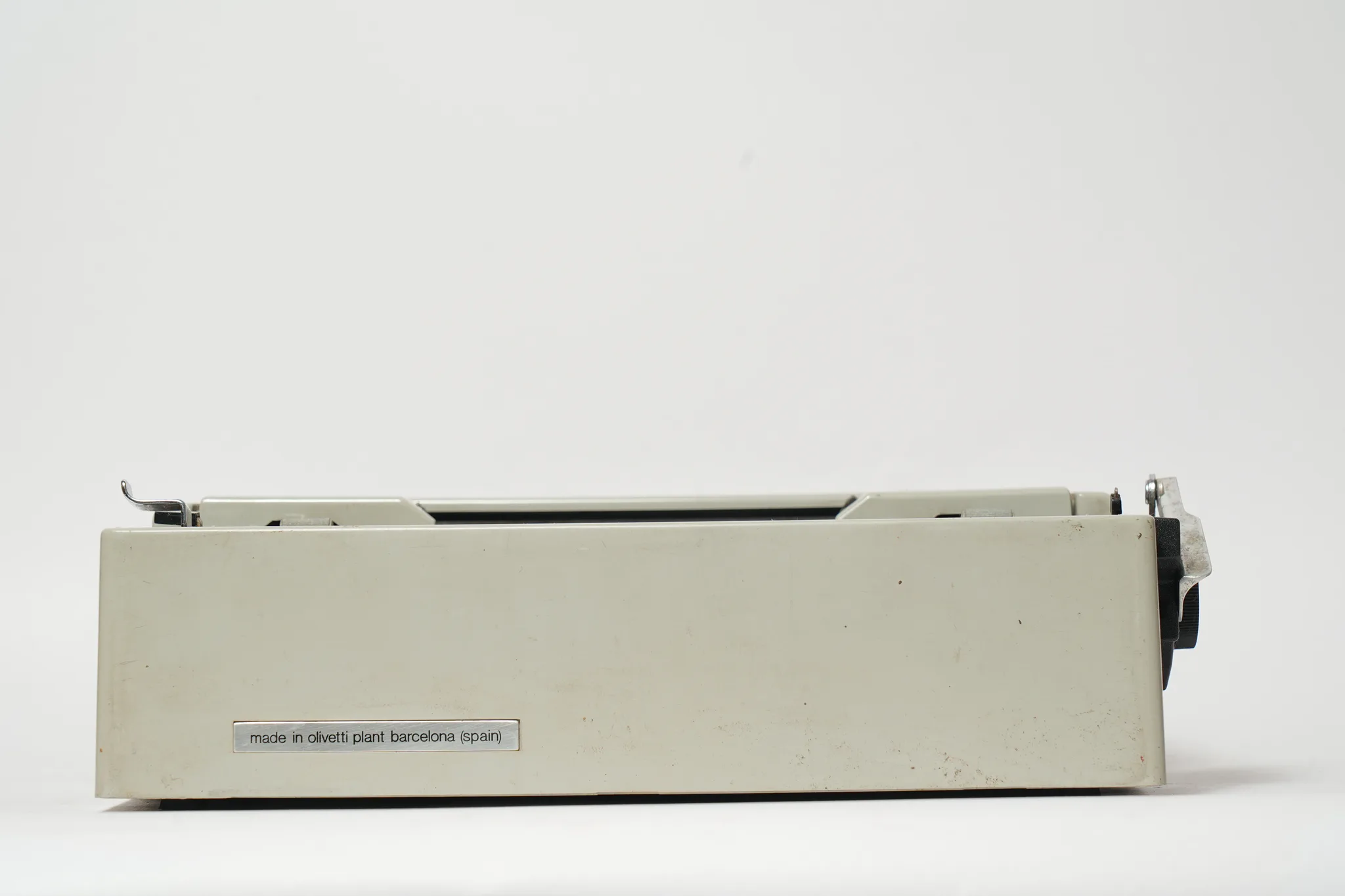 Olivetti Dora Typewriter with Fitted Travel Case — photograph