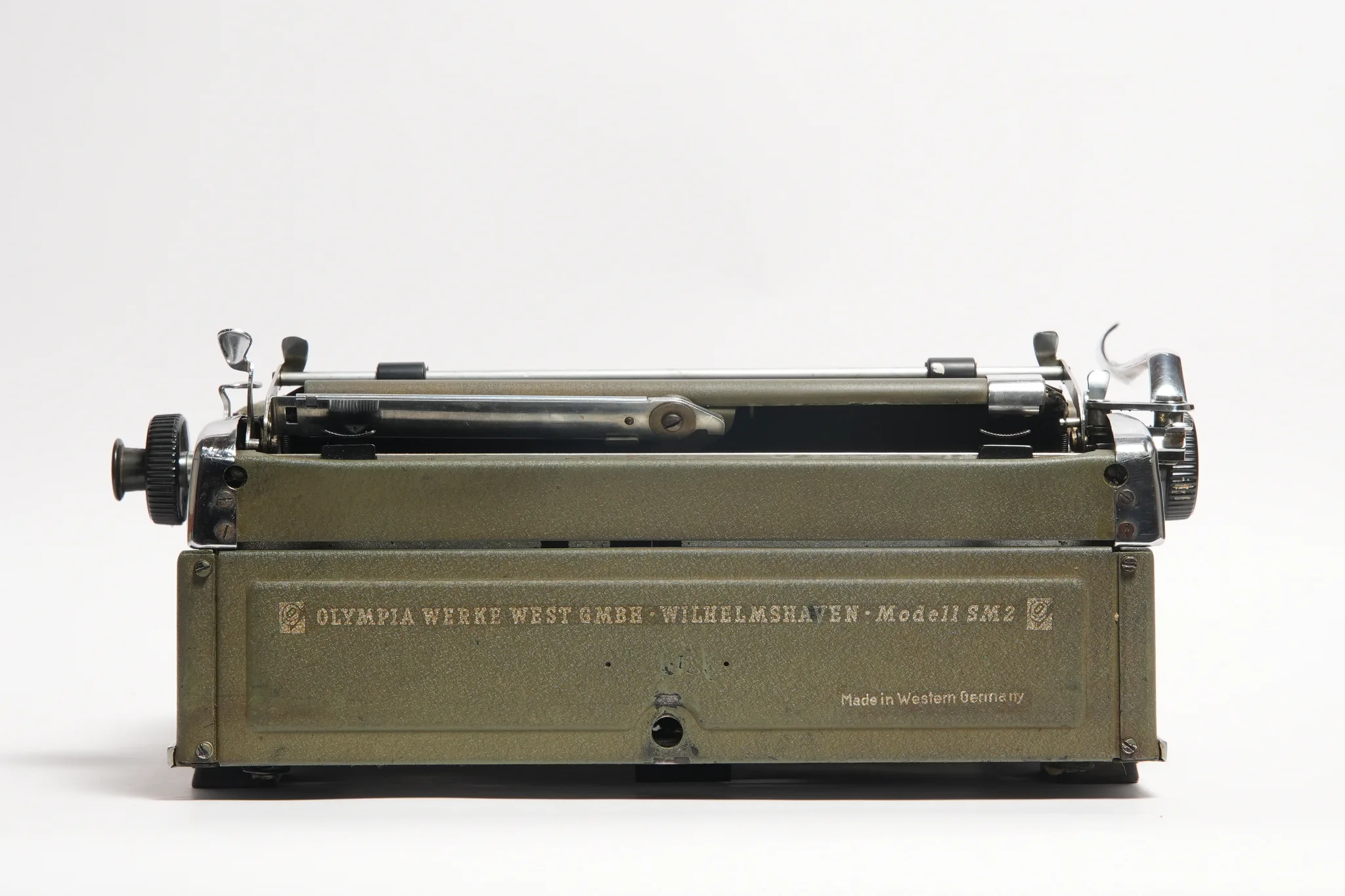 Olympia SM3 Portable Typewriter in Original Case — photograph