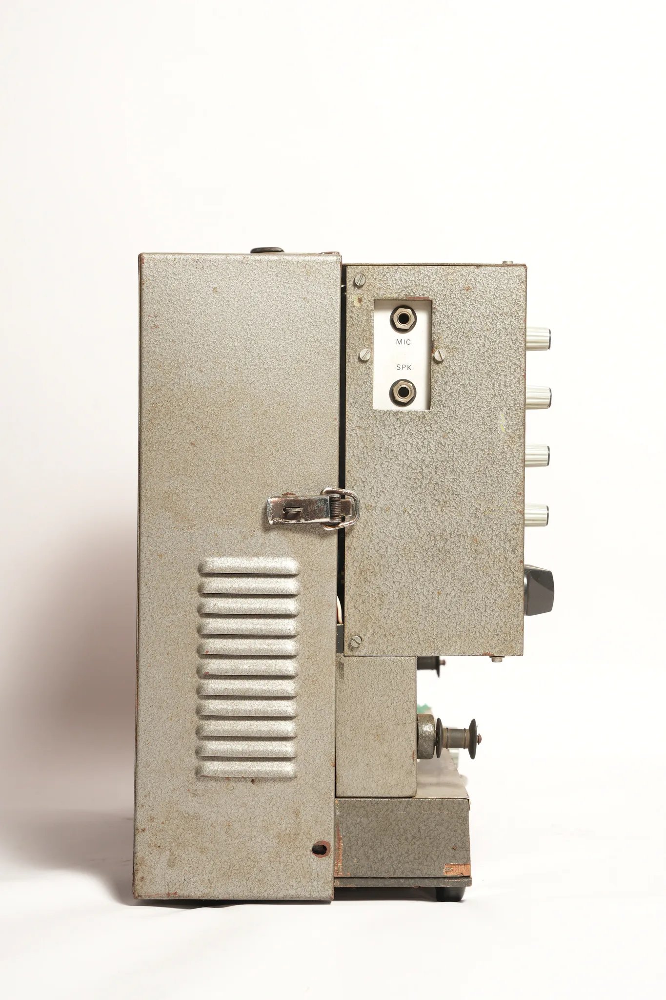 Photophone Deluxe 16mm Sound Projector — photograph