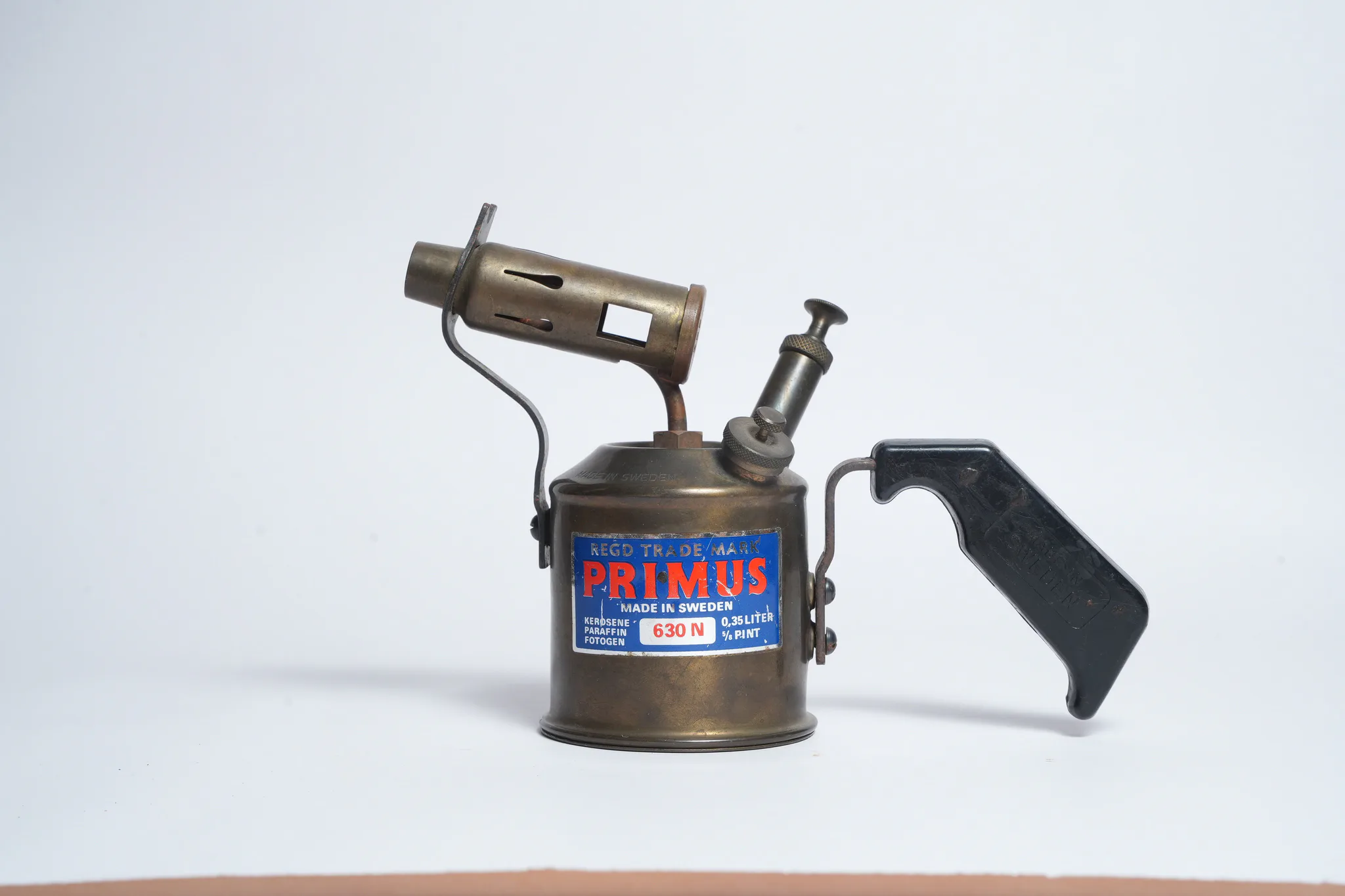 Primus 630 N Brass Kerosene Blowtorch — photograph 2