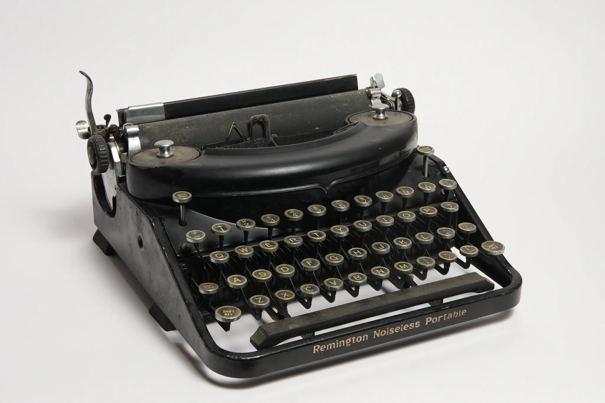Remington Noiseless Portable Typewriter (Vintage Black Model) — photograph