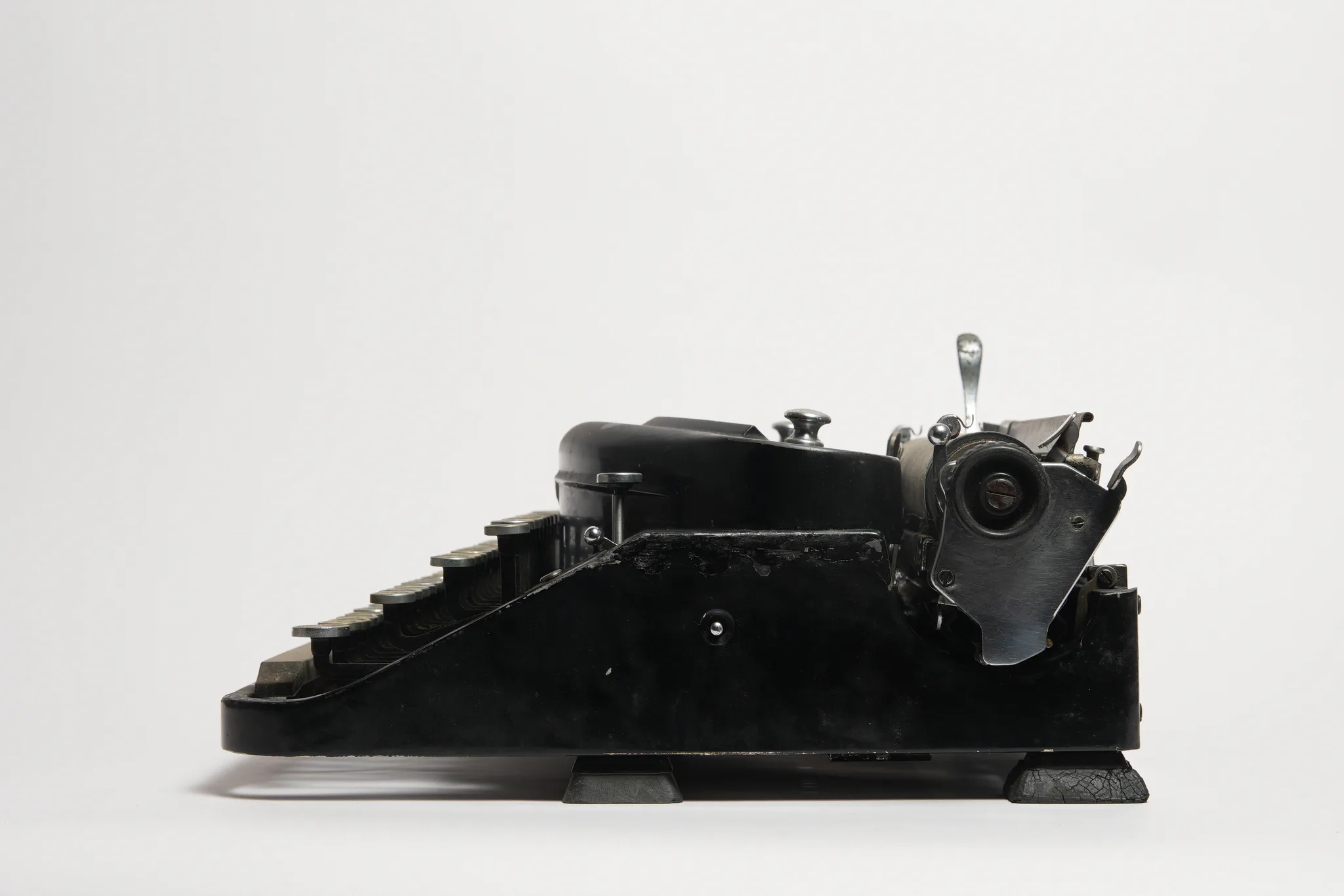 Remington Noiseless Portable Typewriter (Vintage Black Model) — photograph