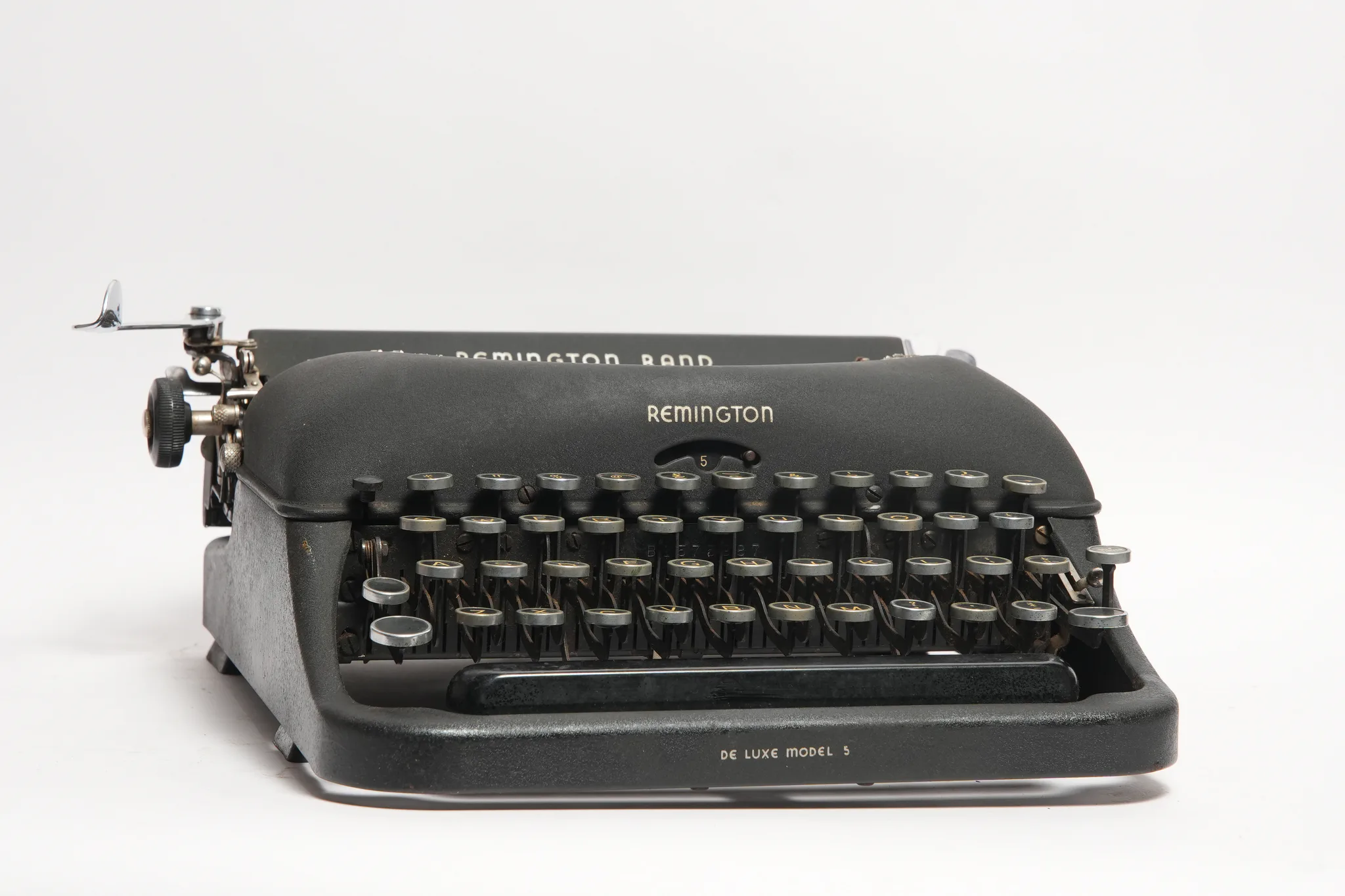 Remington Rand De Luxe Model 5 Portable Typewriter — photograph