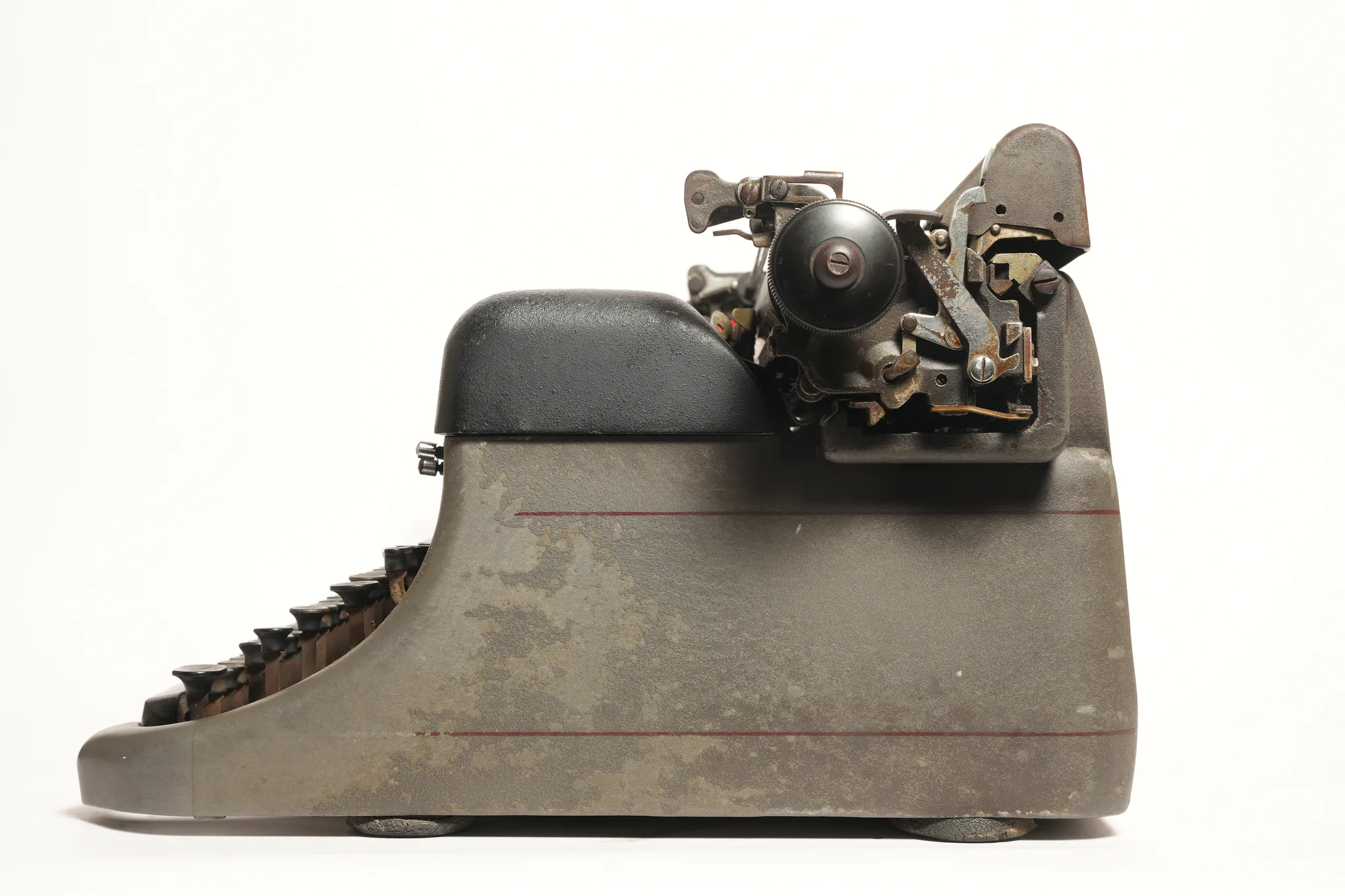 Remington Rand KMC Standard Desktop Typewriter — photograph 5